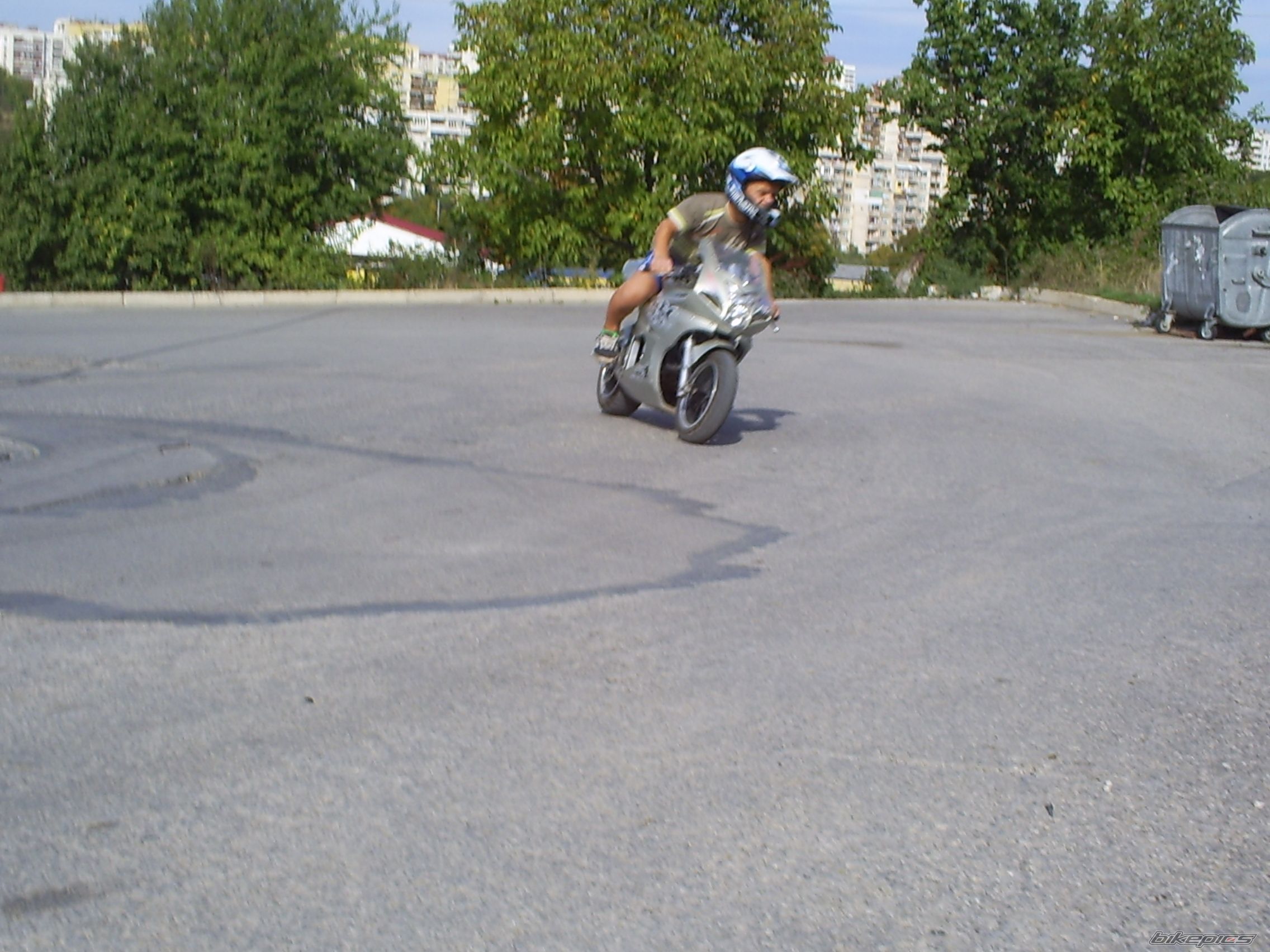 Photo 1438304