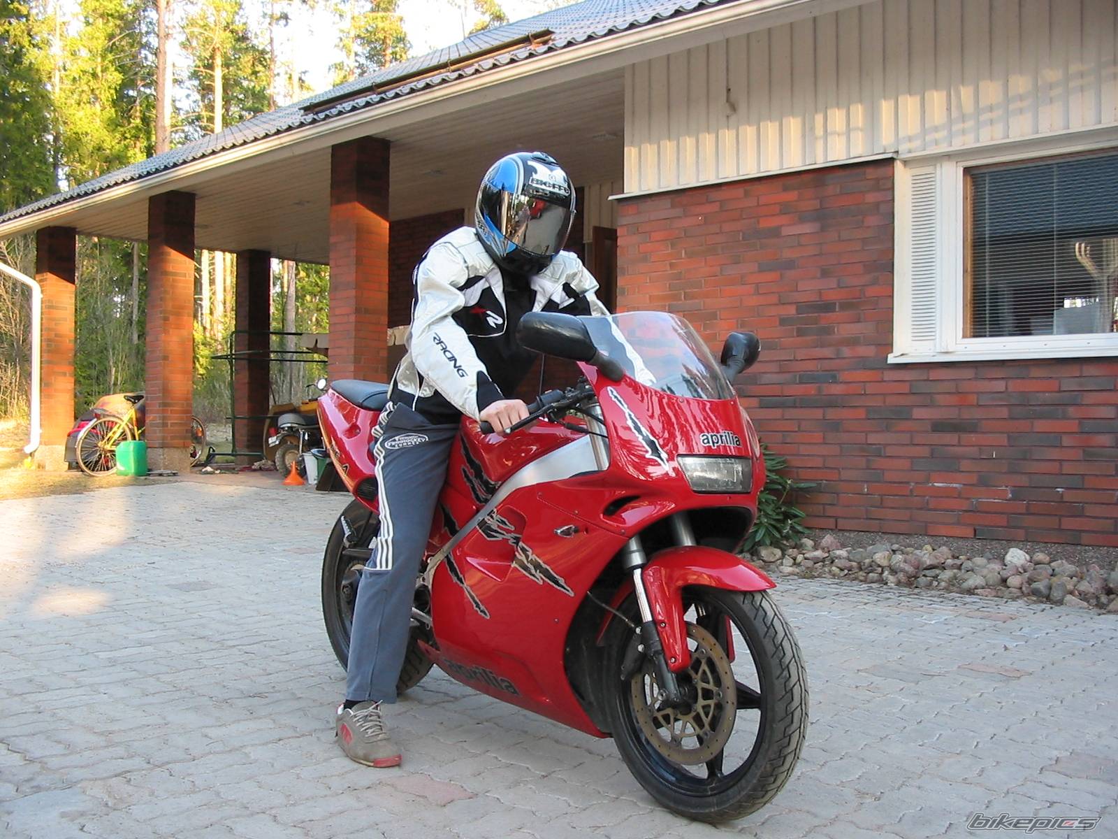 Photo 143849