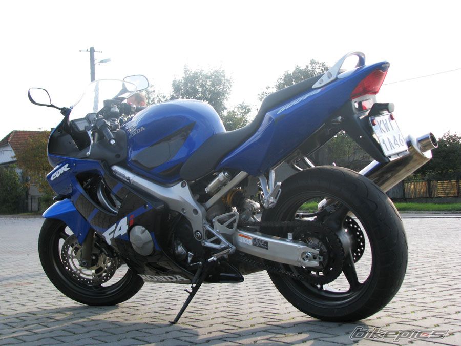 Photo 1438842