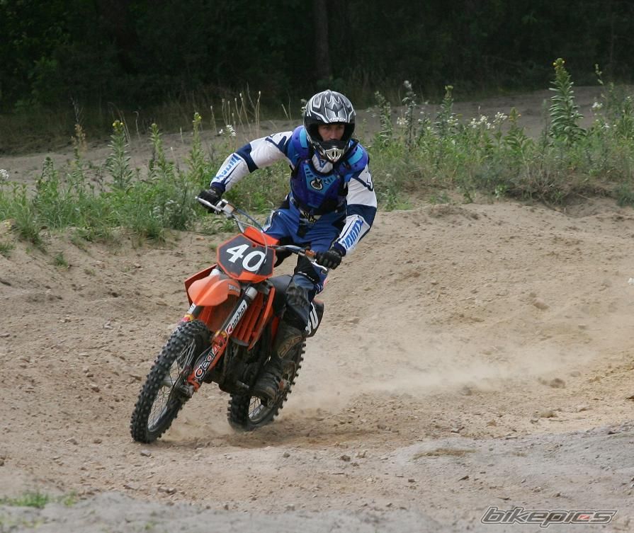 Photo 1438944