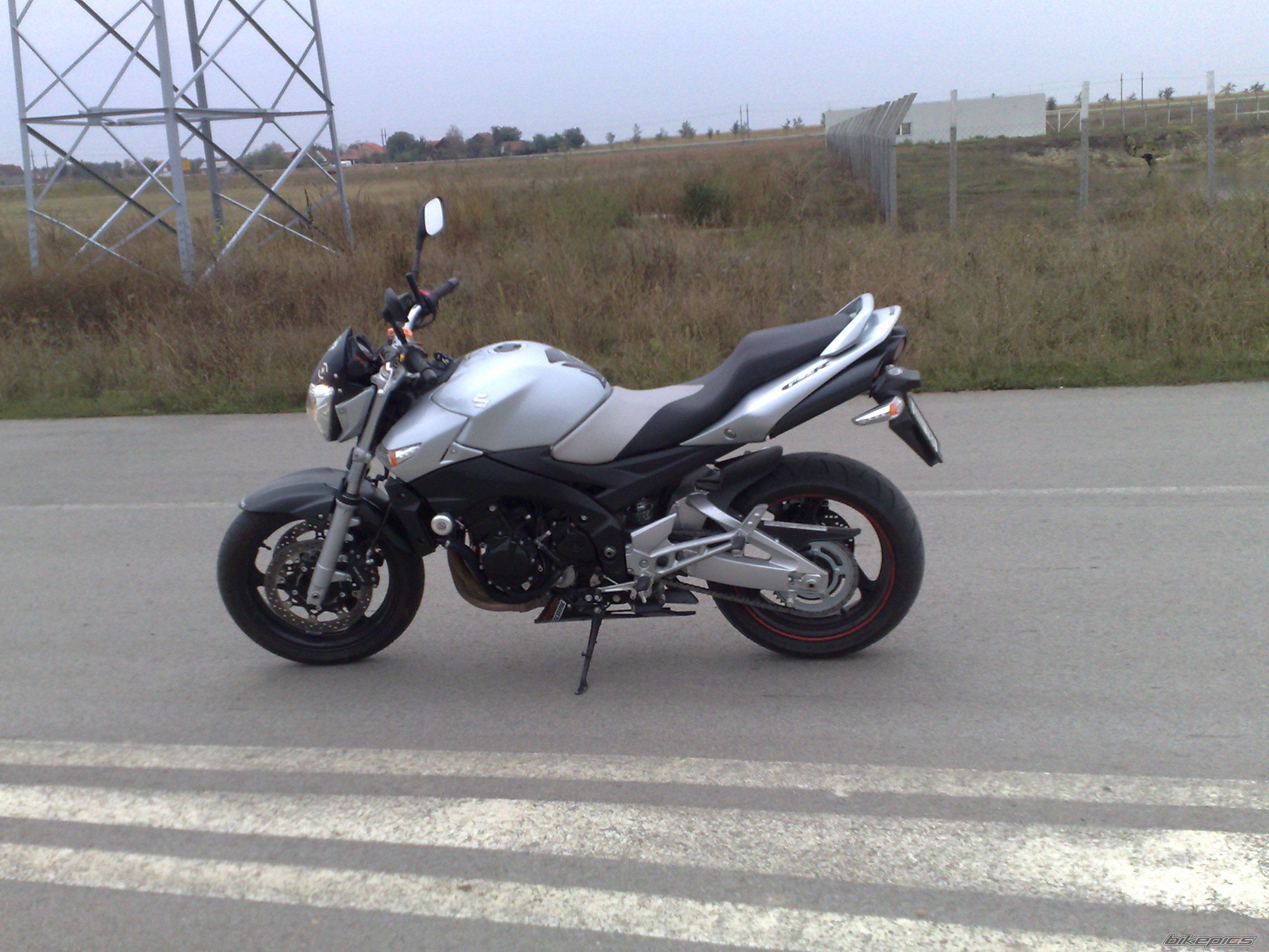Photo 1439209