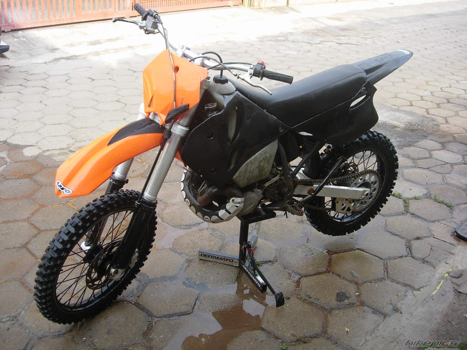 Photo 1439709