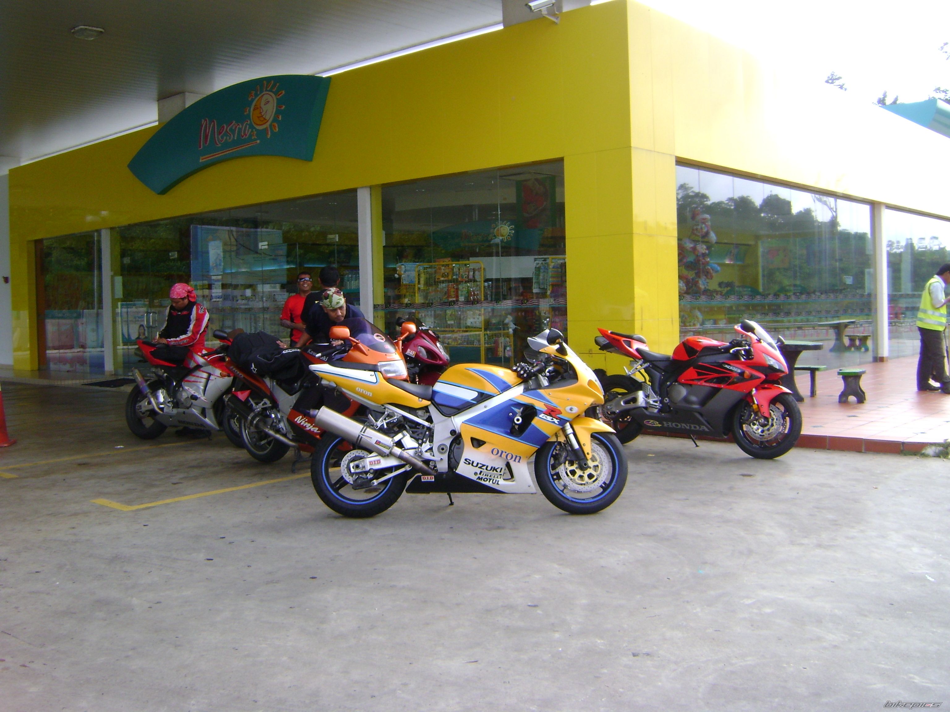 Photo 1439792
