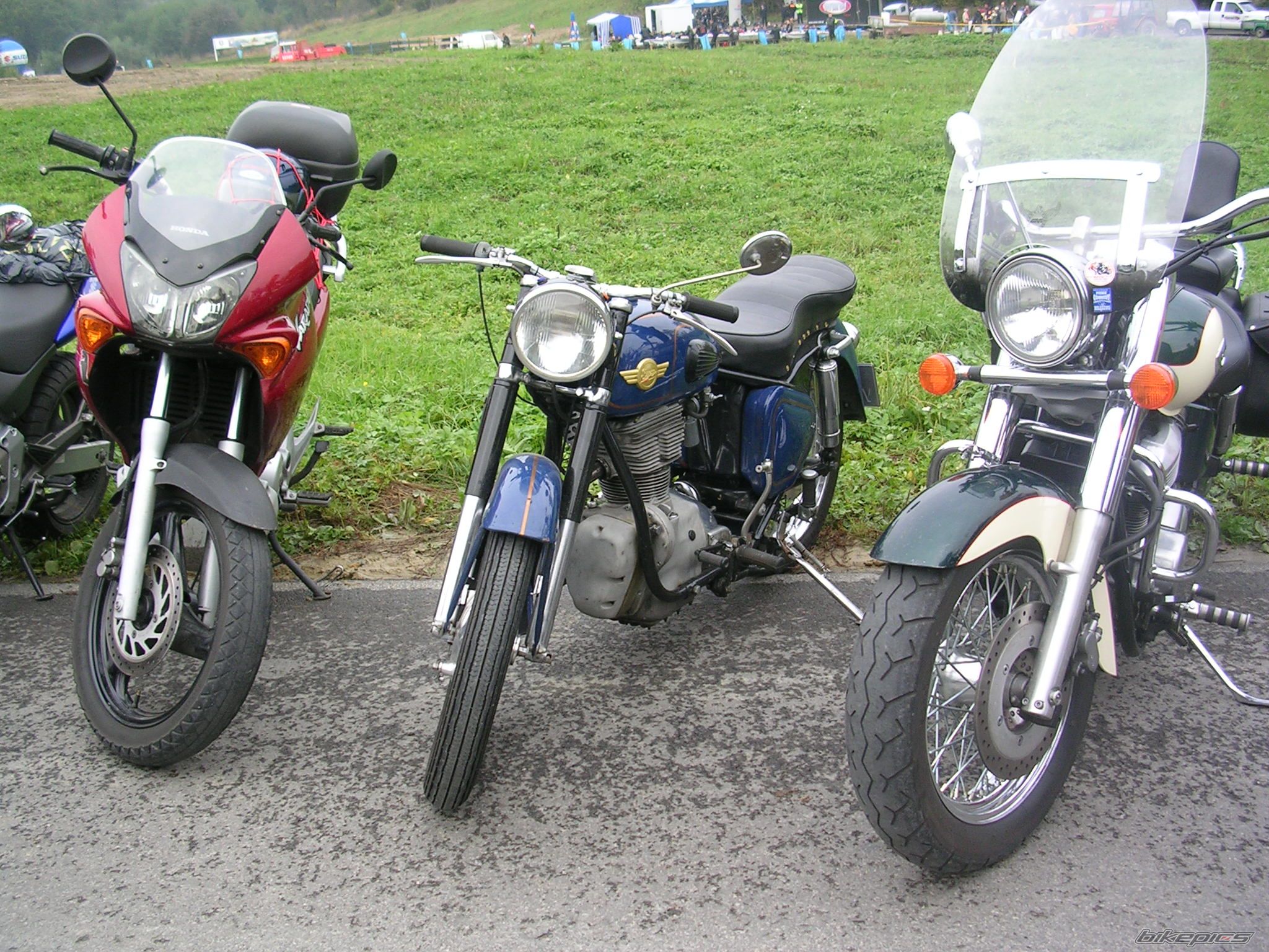 Photo 1439864