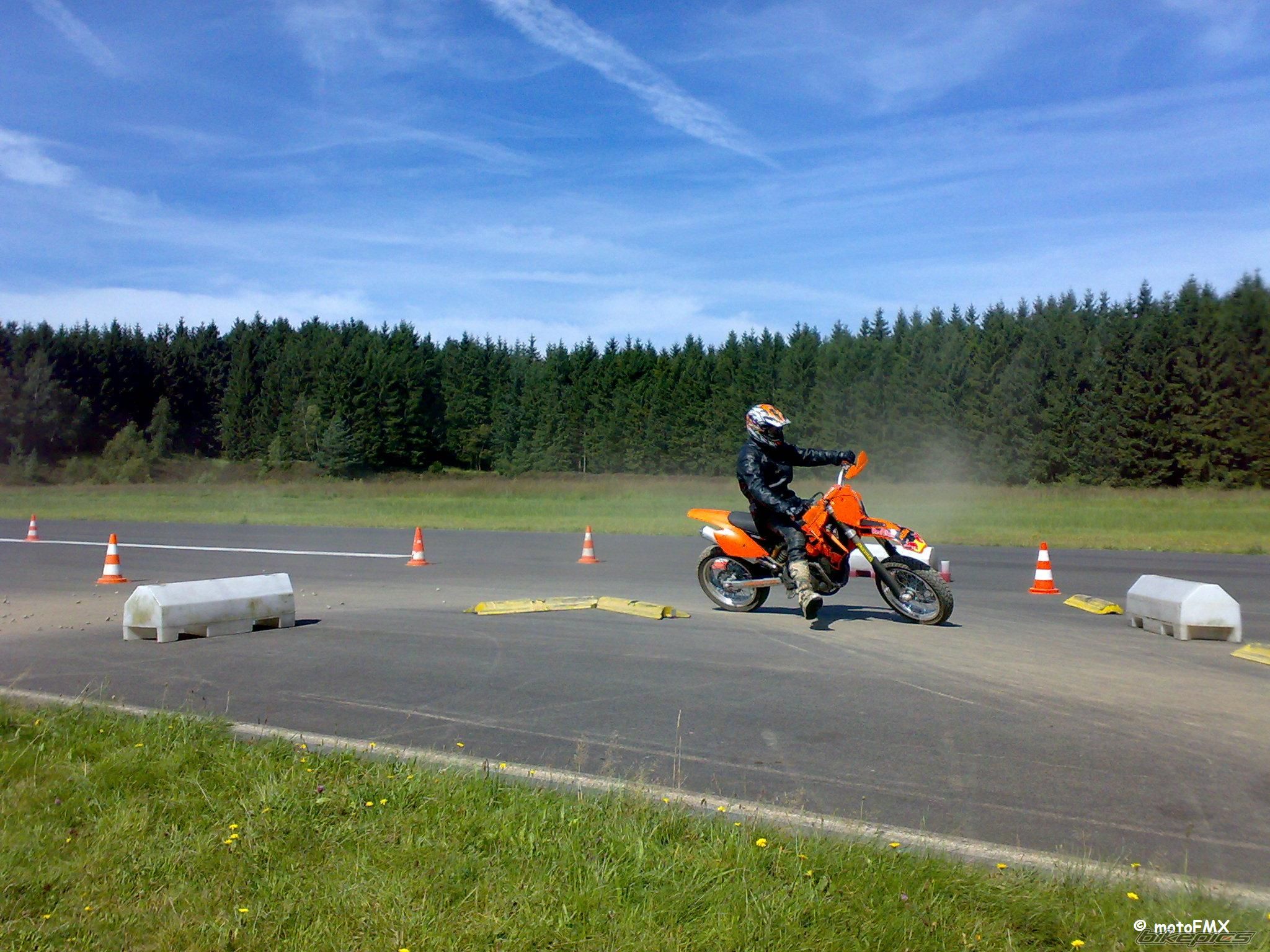 Photo 1440054