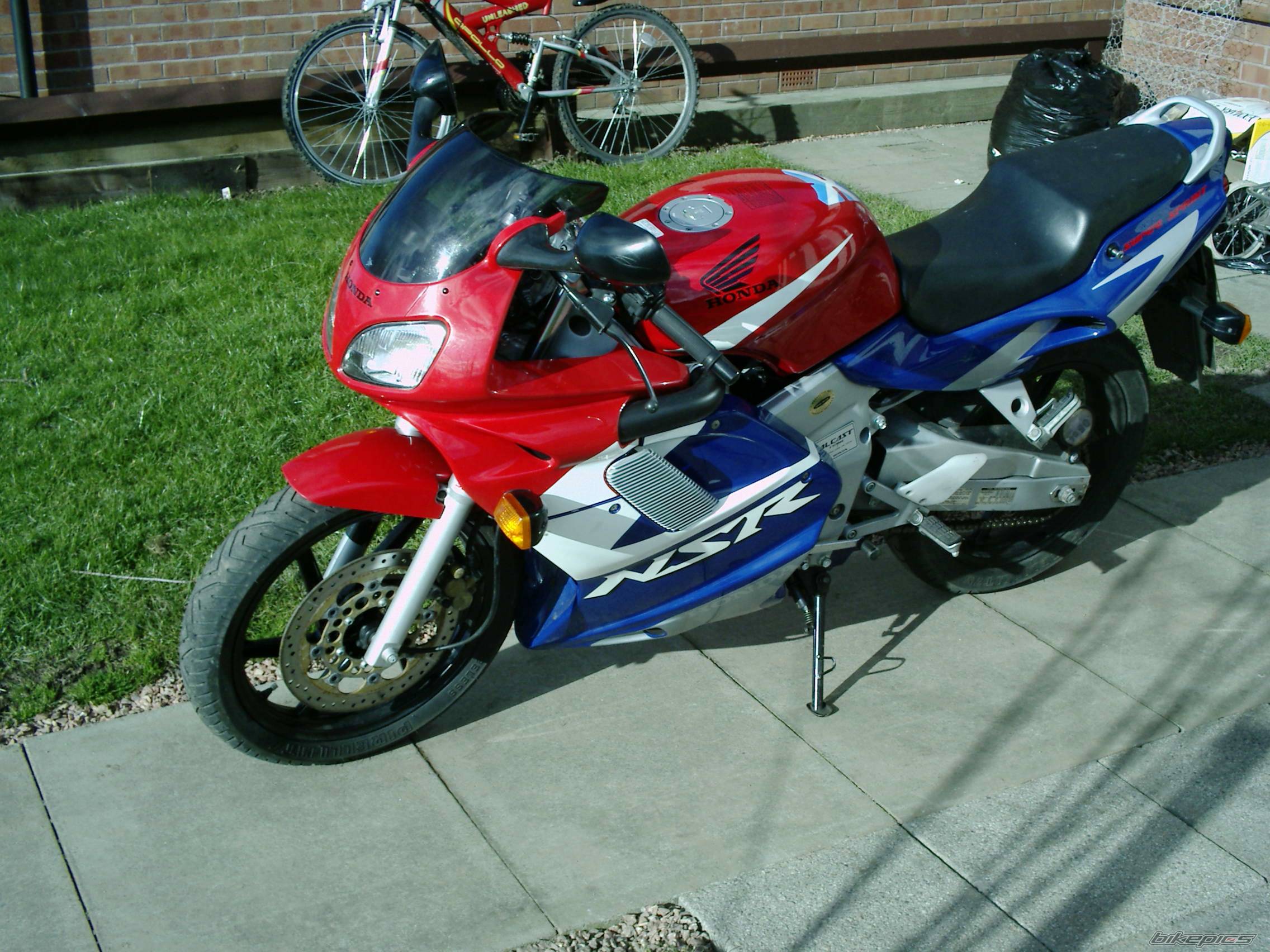 Photo 144093