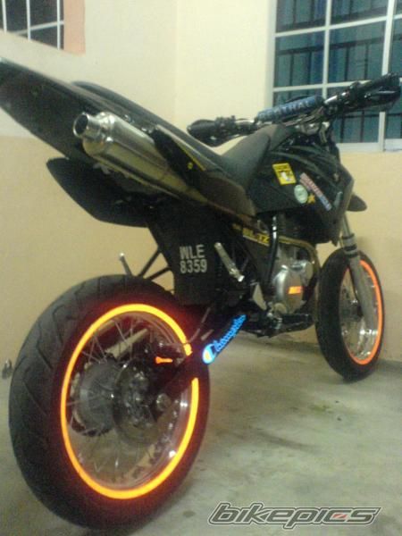 Photo 1441313