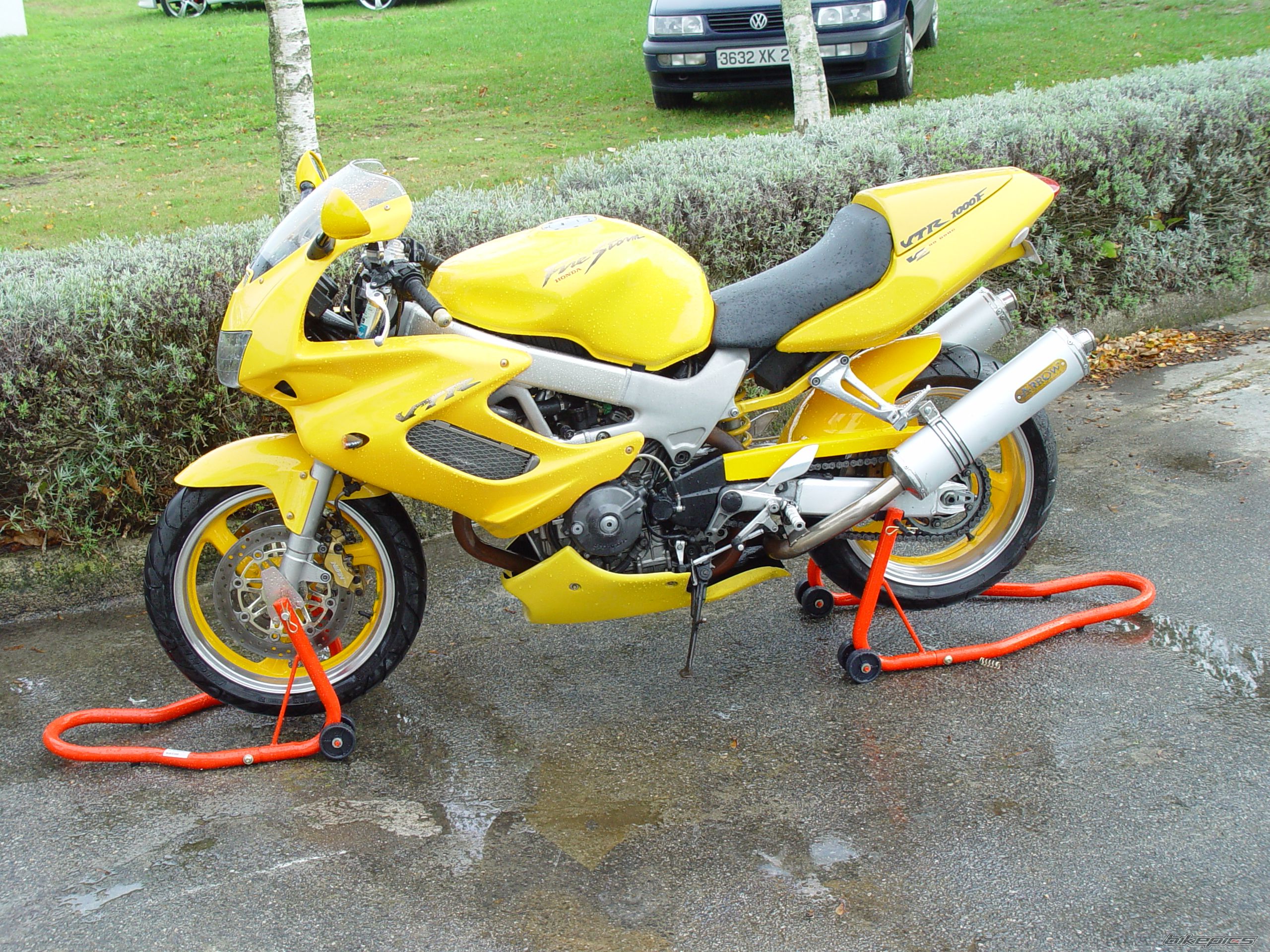 Photo 1441738