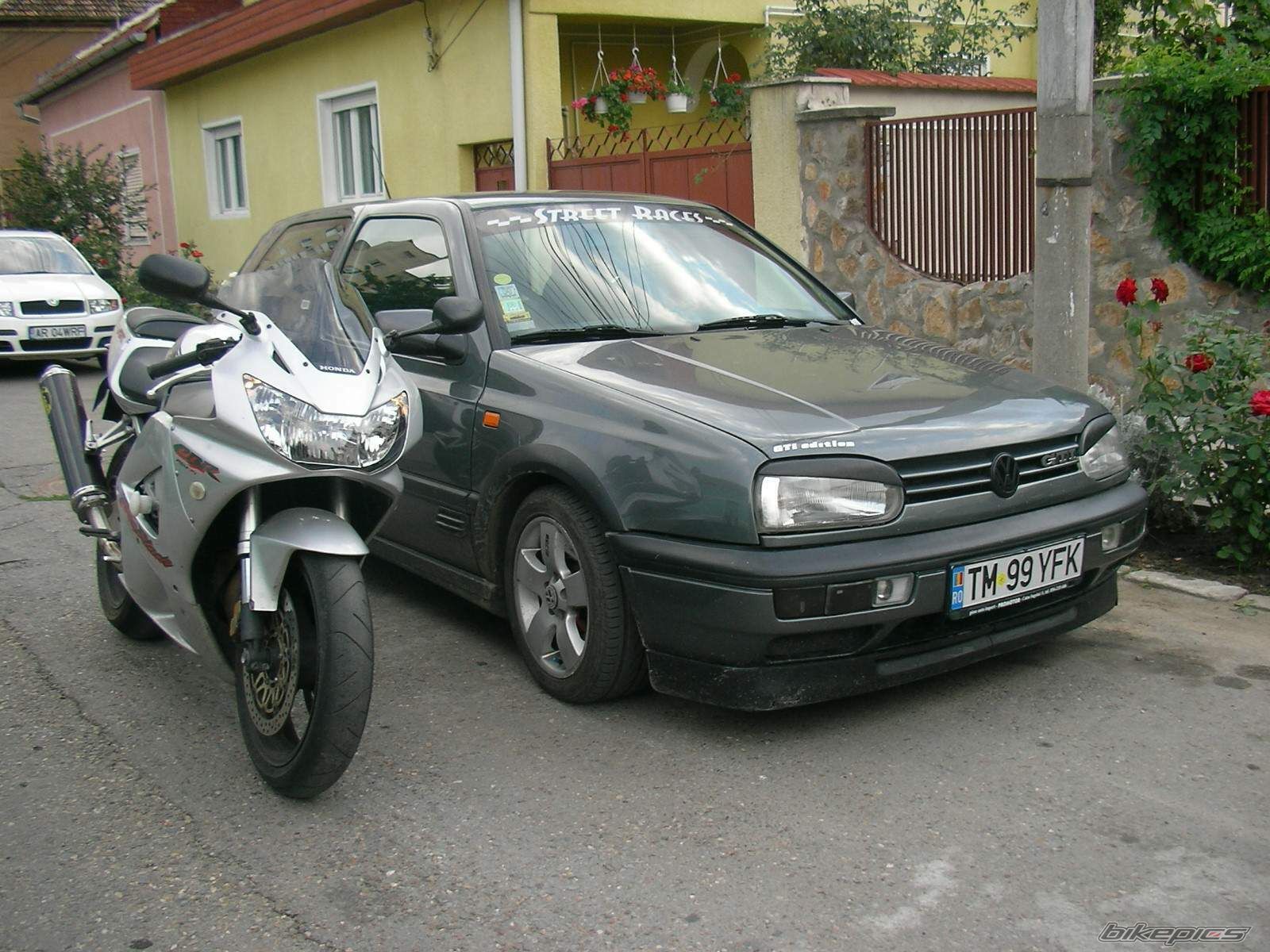 Photo 1442047