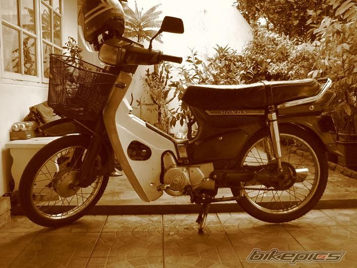 Photo 1442073