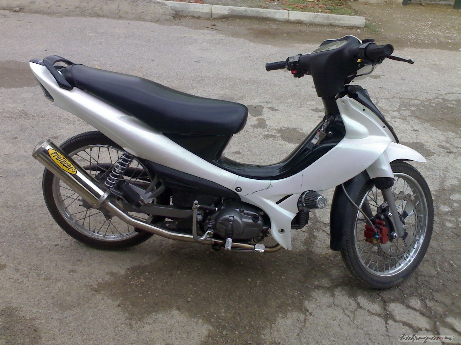 Photo 1442190