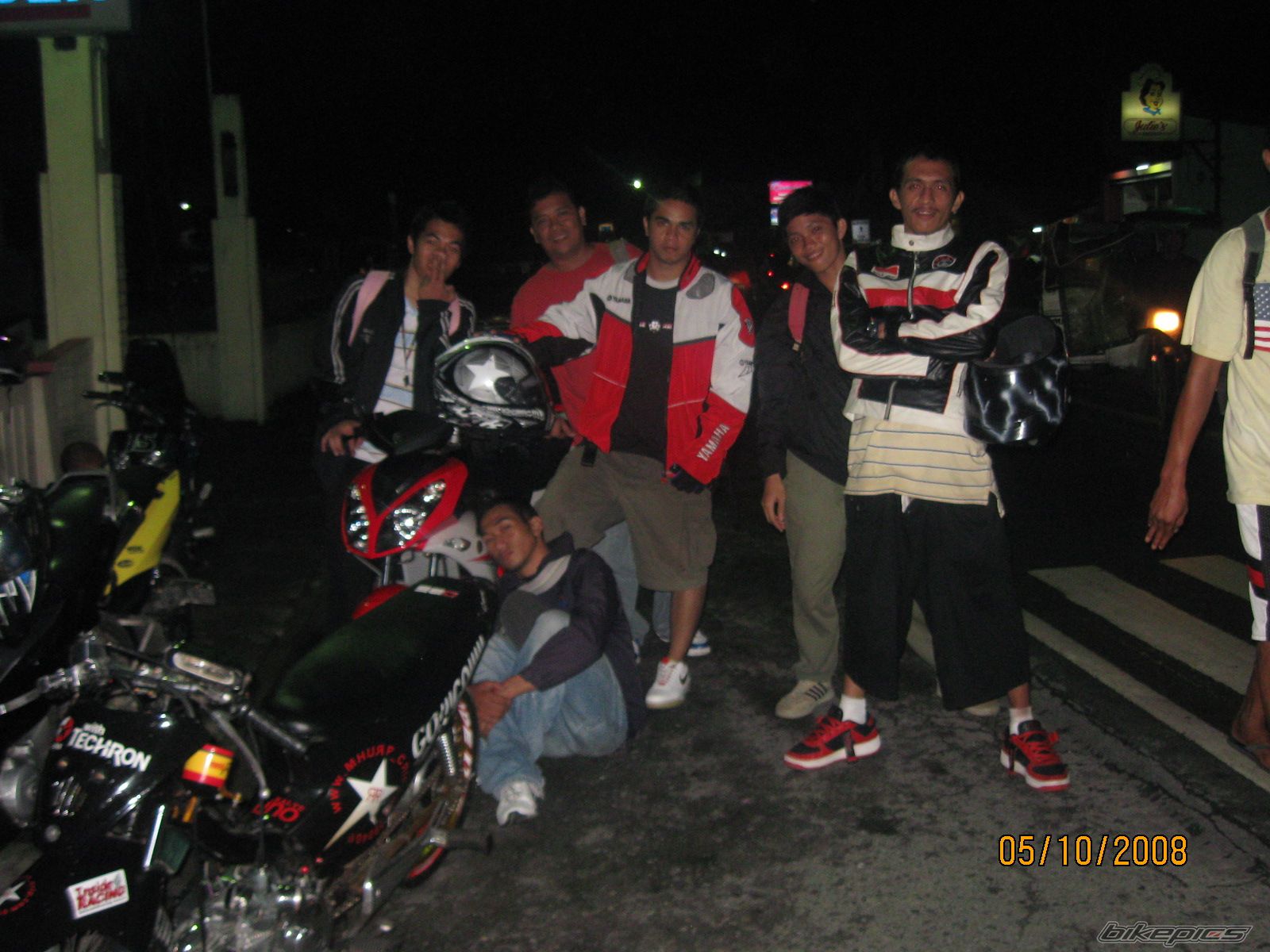 Photo 1442221