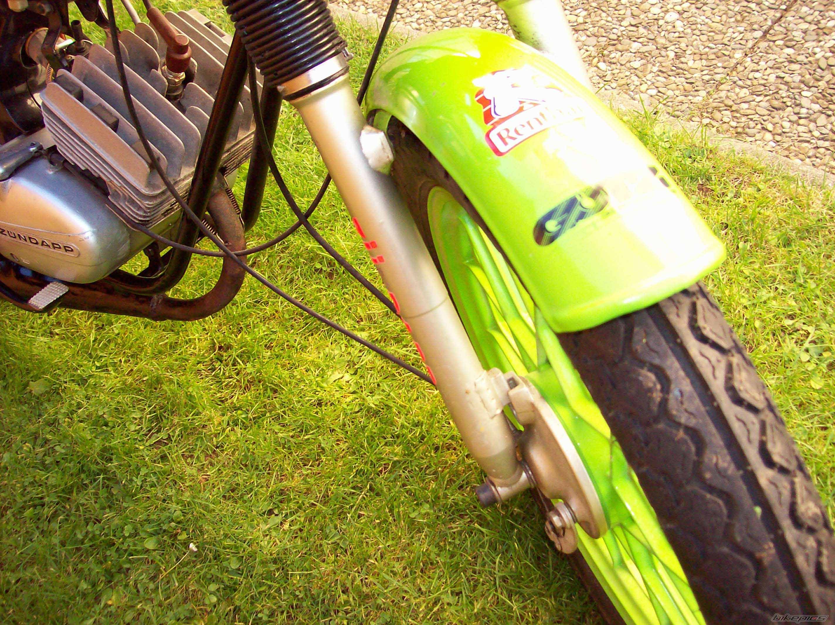 Photo 1442415