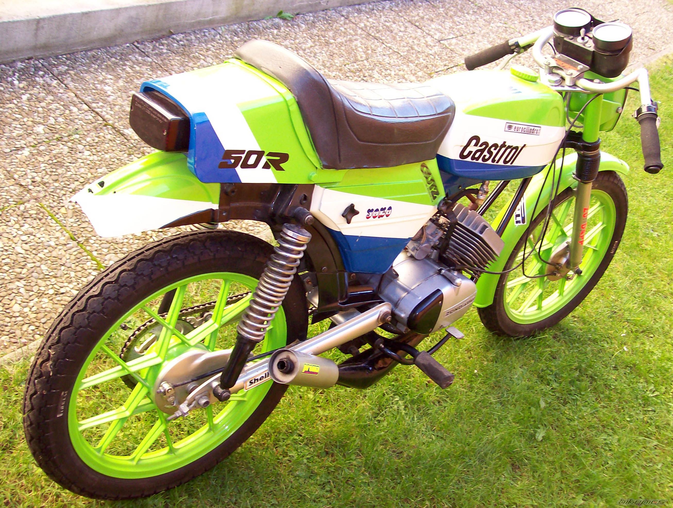 Photo 1442442
