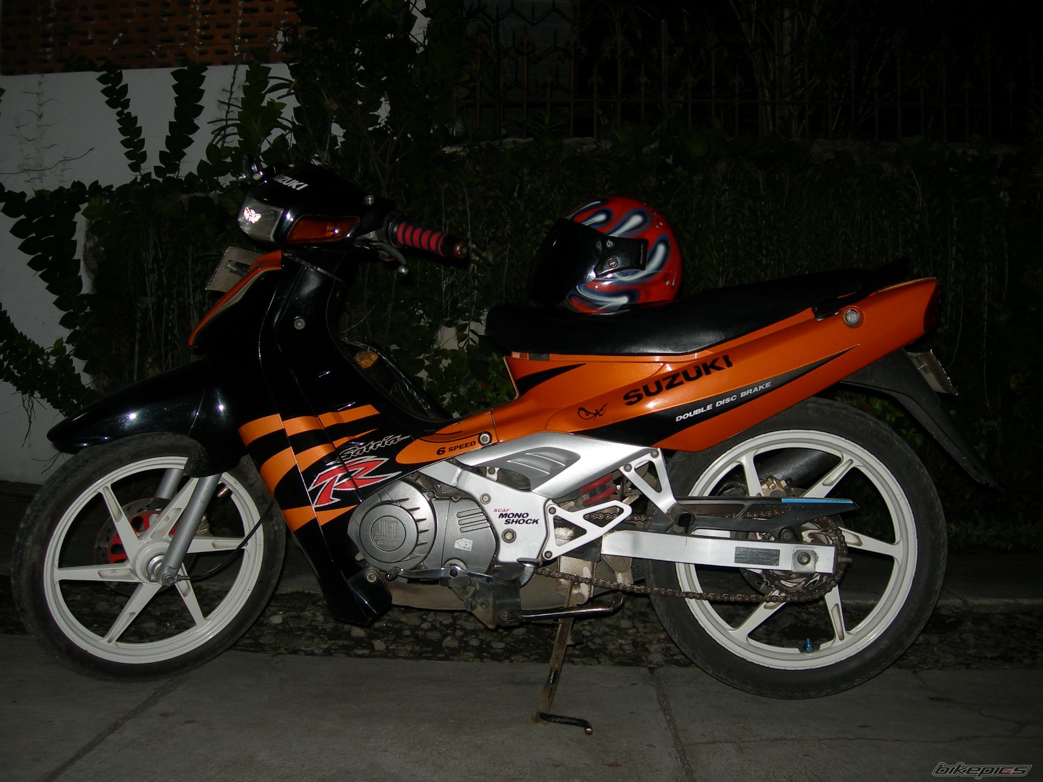 Photo 1442515