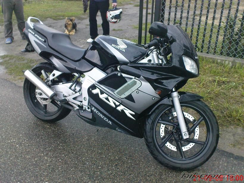 Photo 1442588