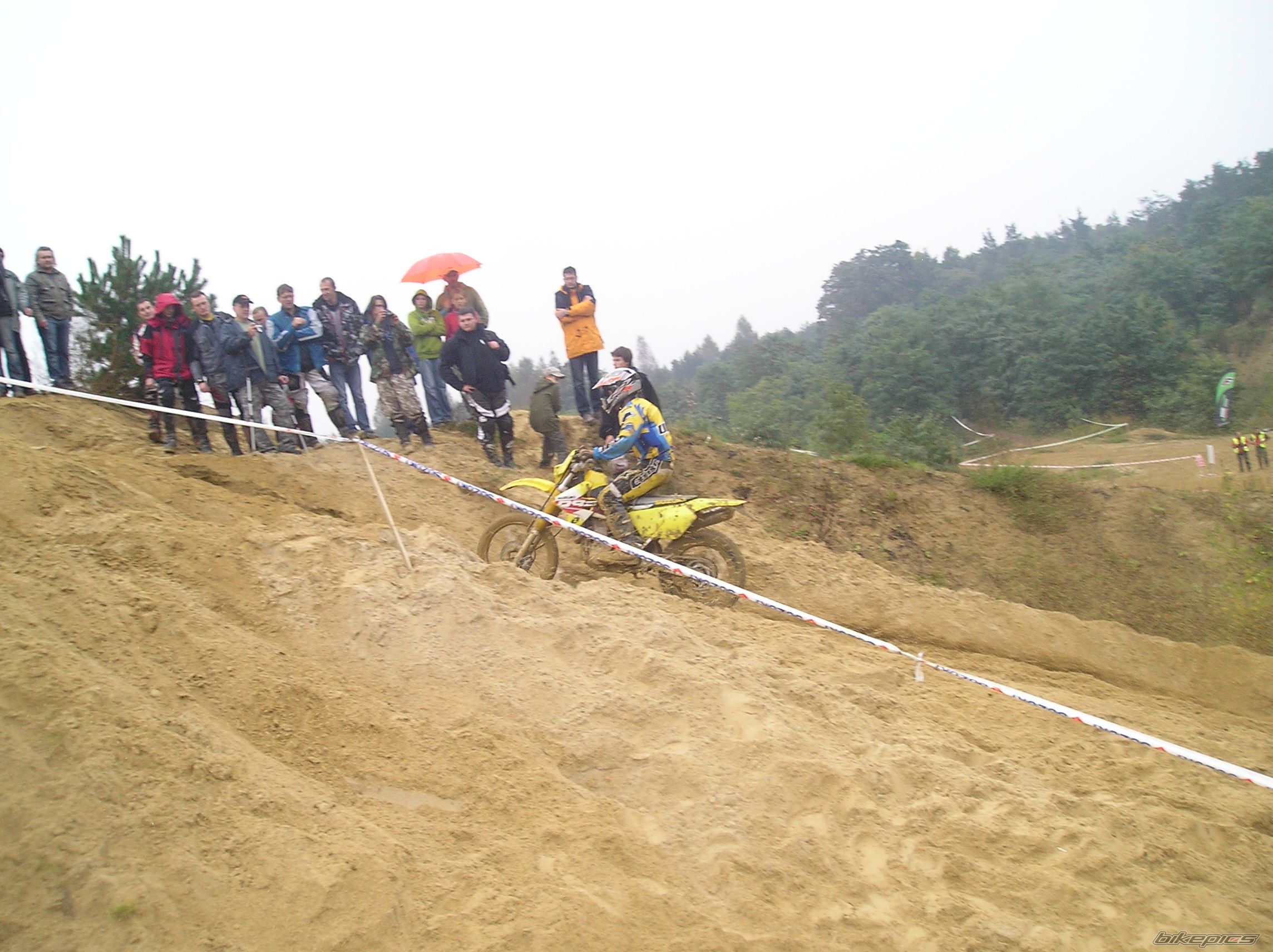 Photo 1442702