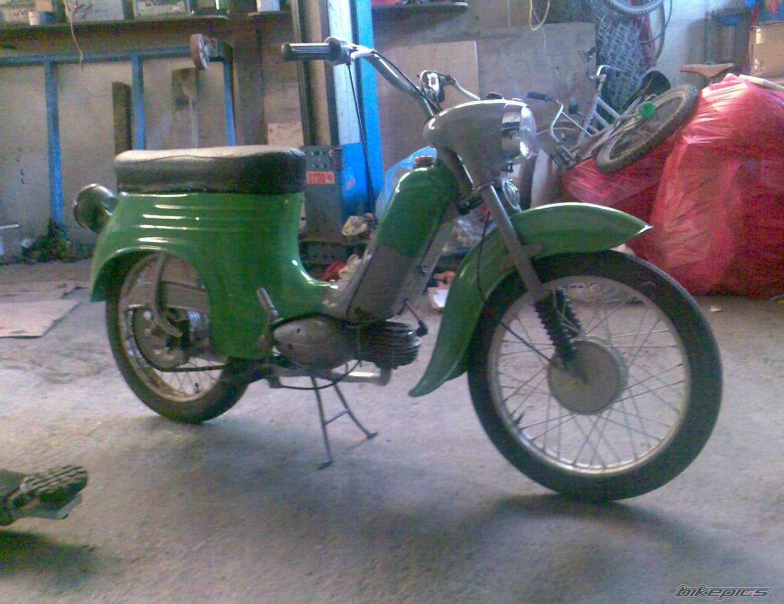 Photo 1442800