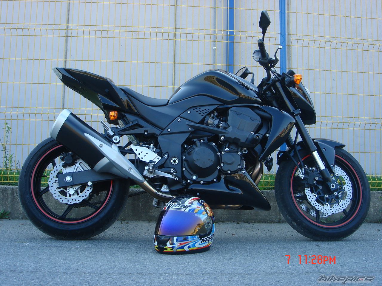 Photo 1442861