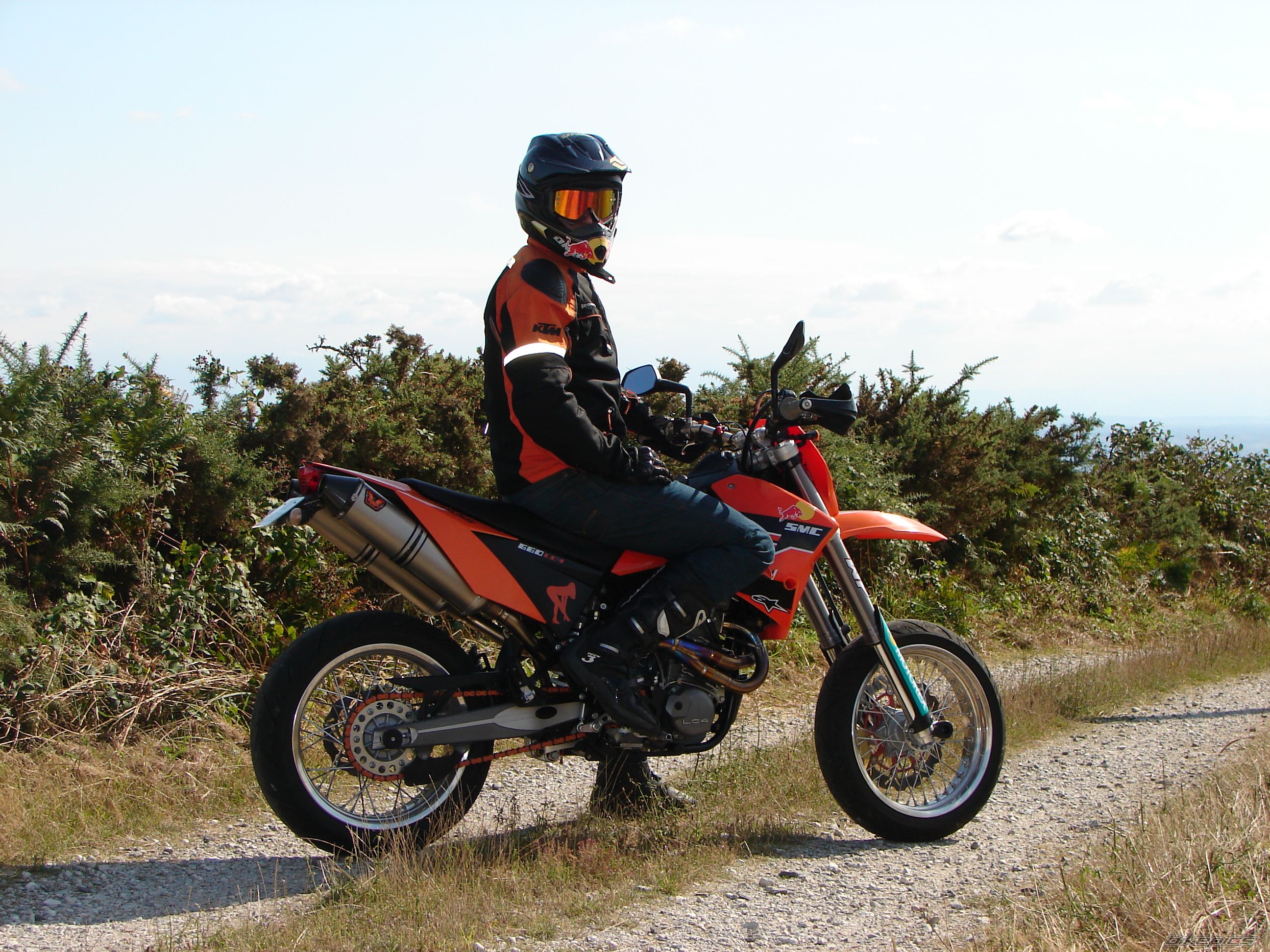 Photo 1442933
