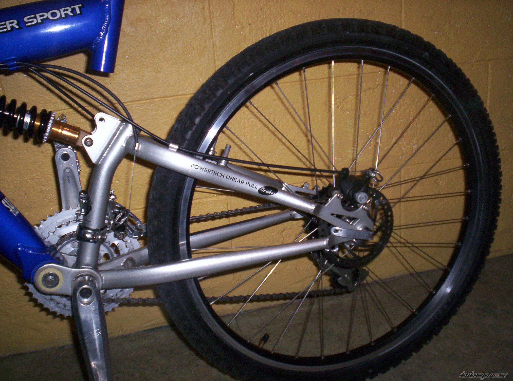 Photo 1443141