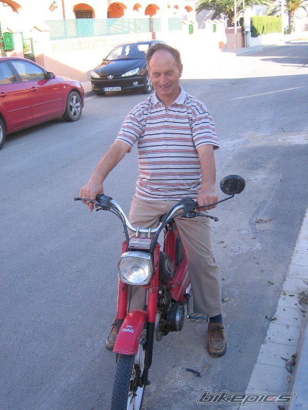 Photo 1443337