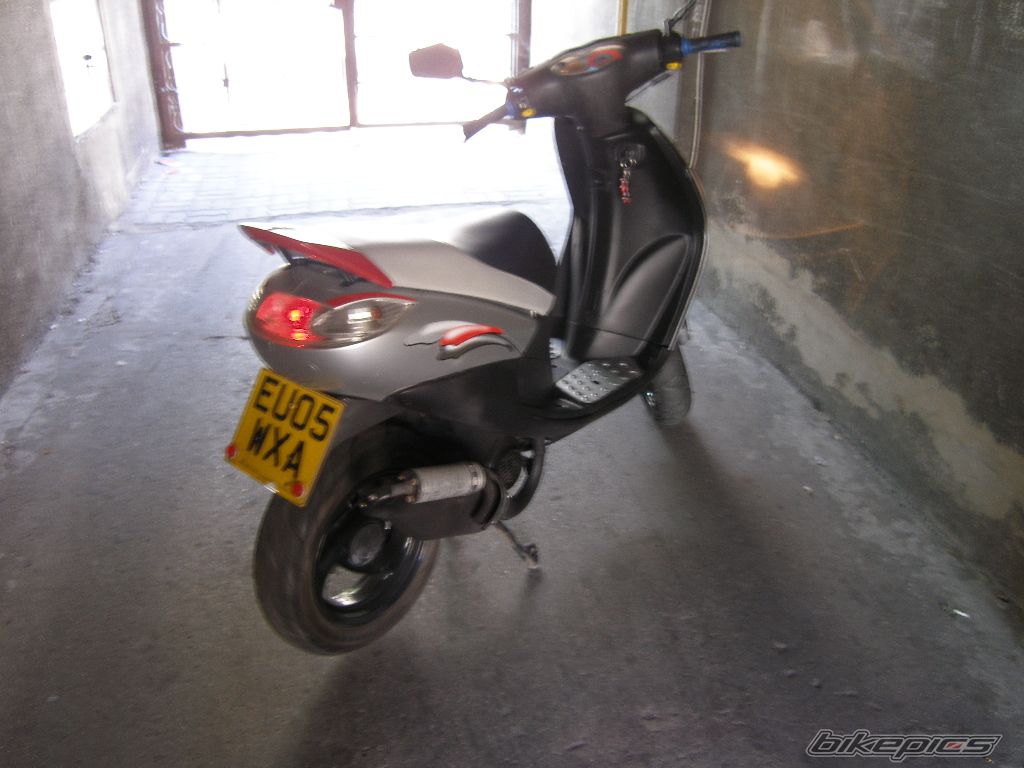 Photo 1443398