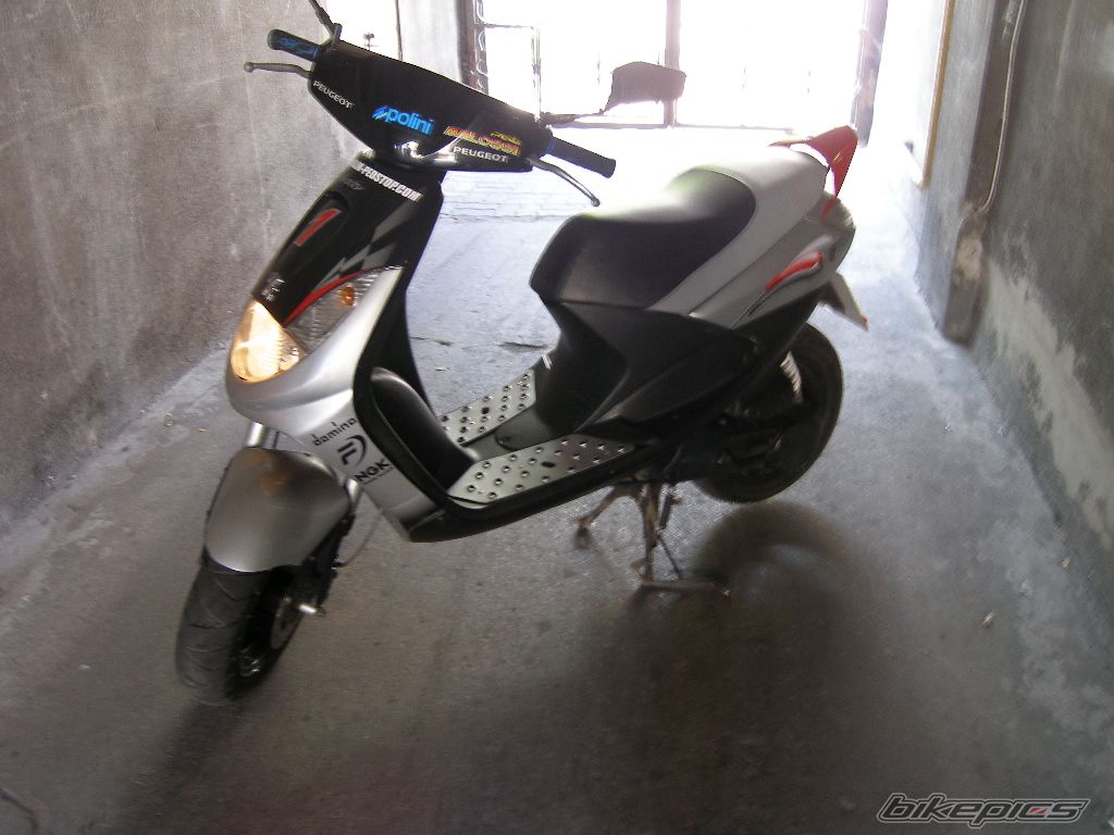Photo 1443399