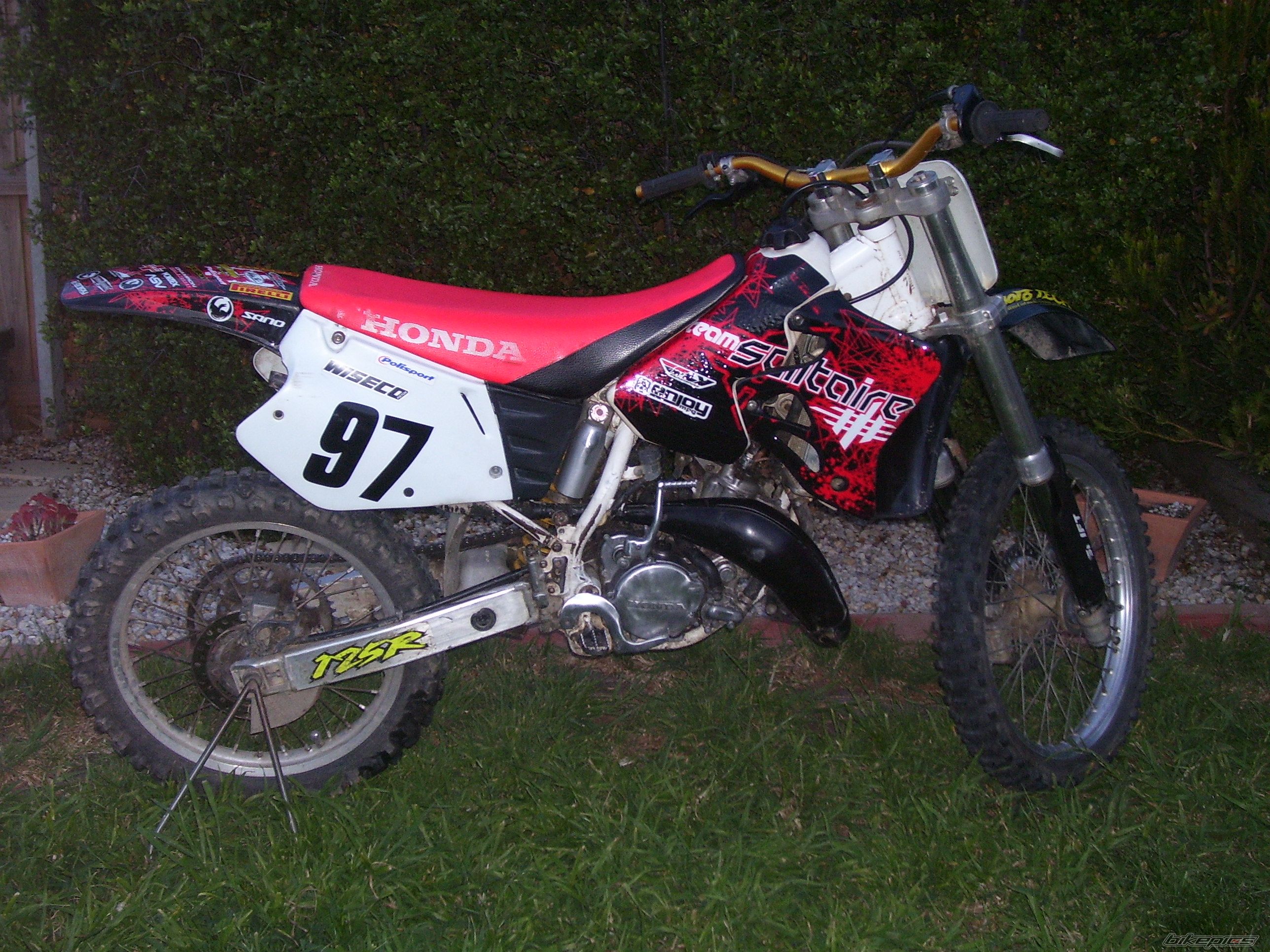 Photo 1444048