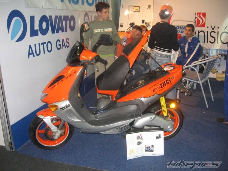 Photo 1444221