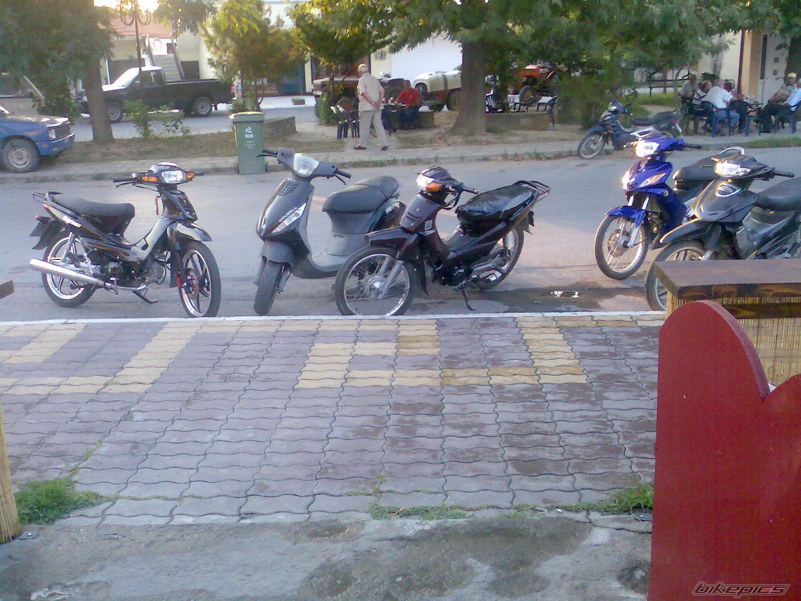 Photo 1444231