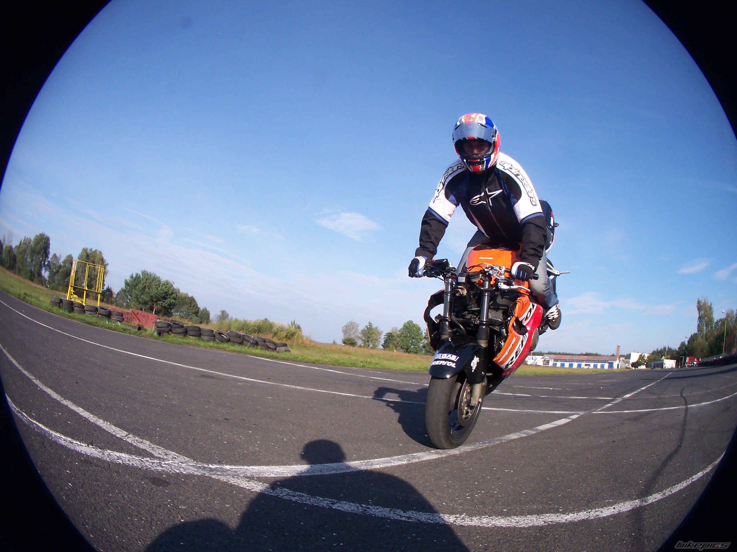 Photo 1444282