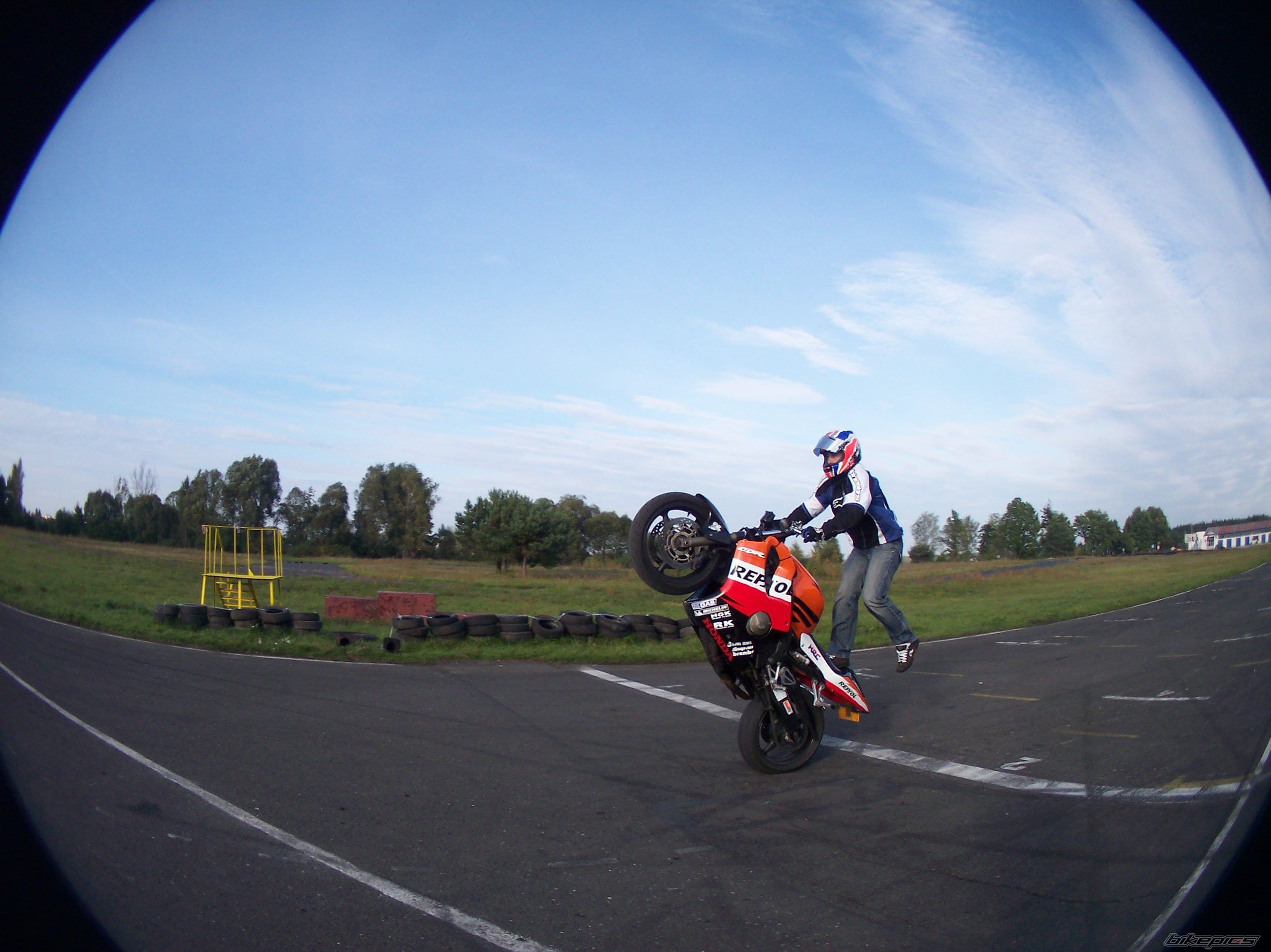Photo 1444286
