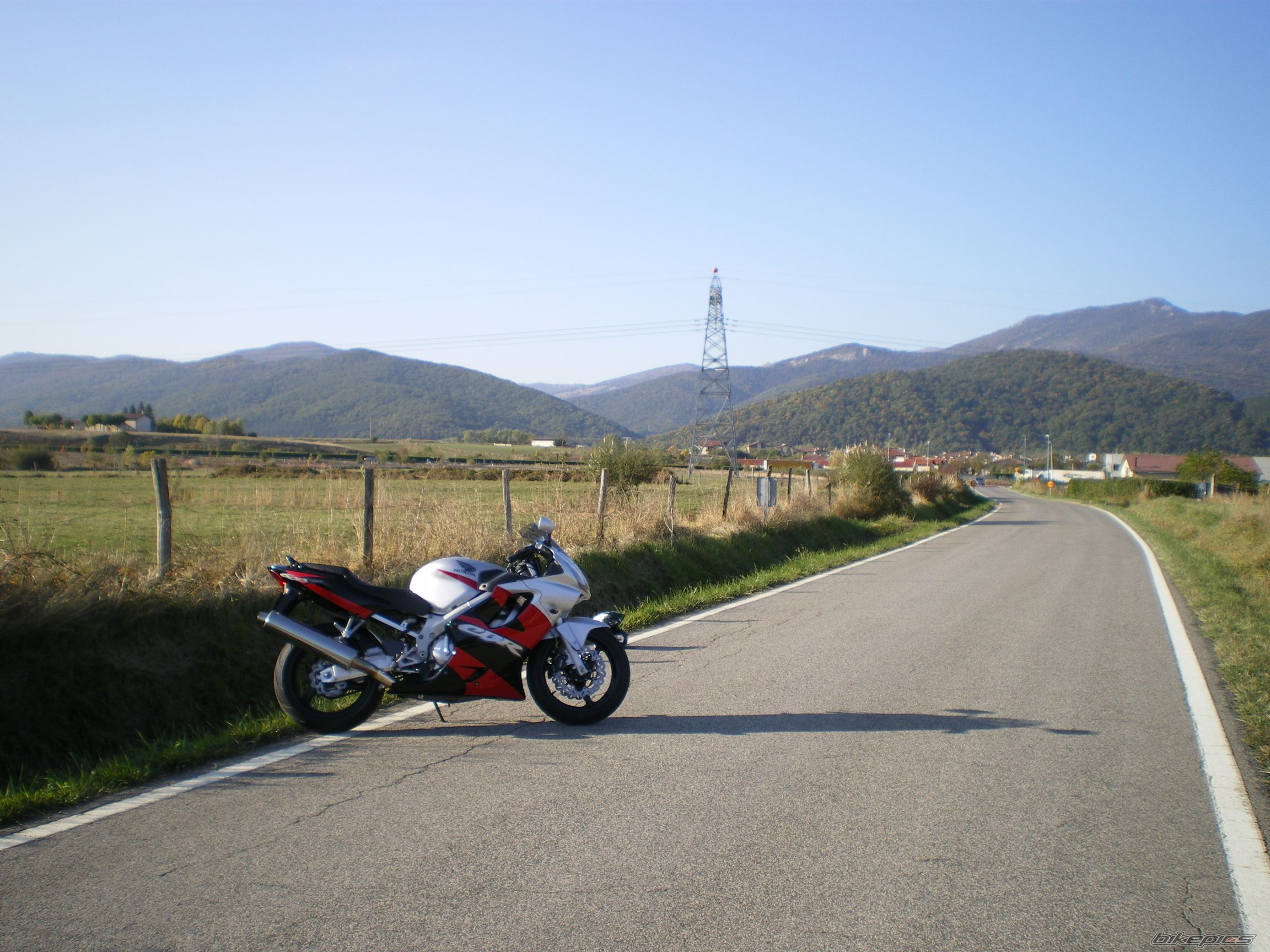 Photo 1444560