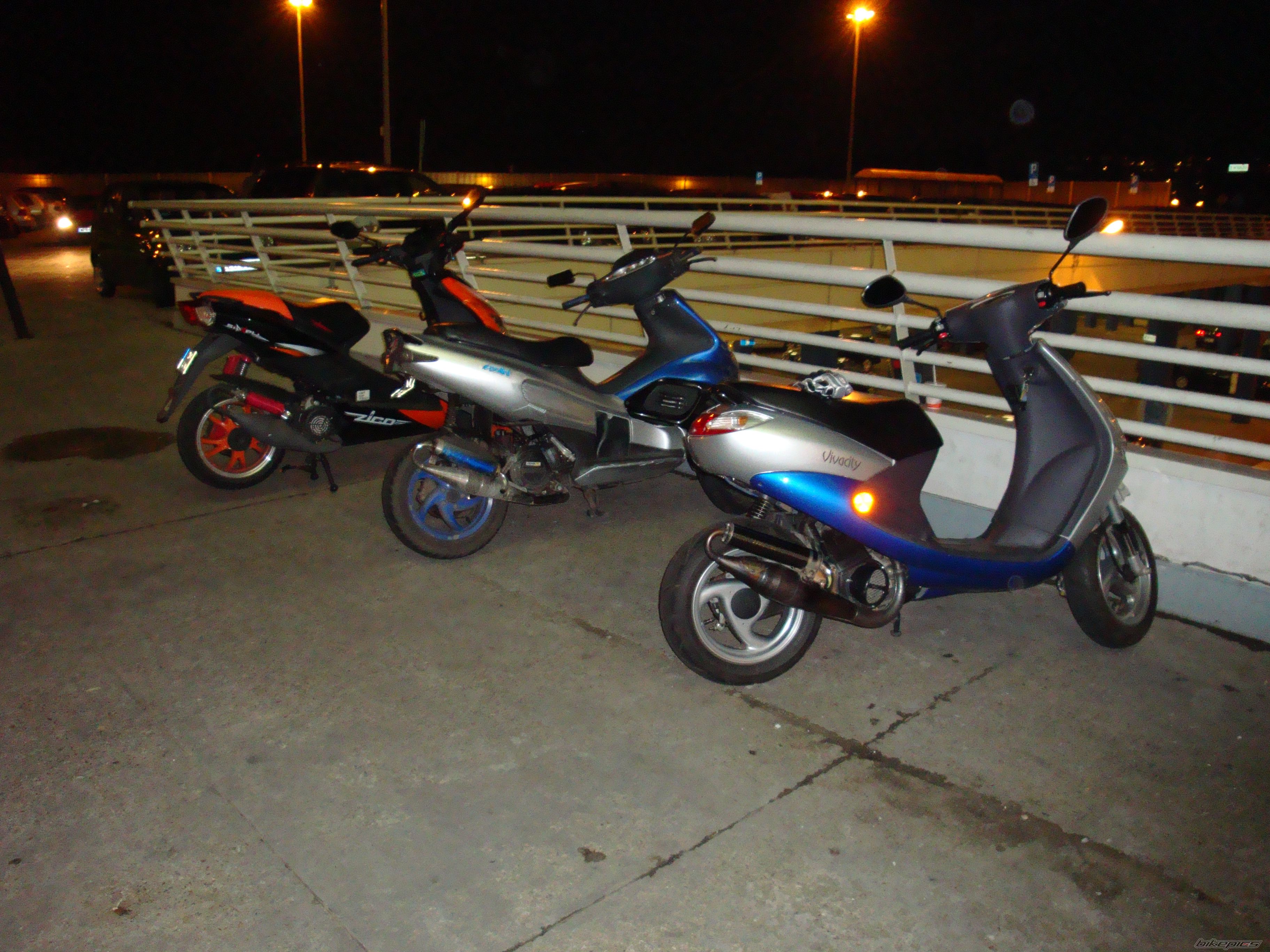Photo 1444615