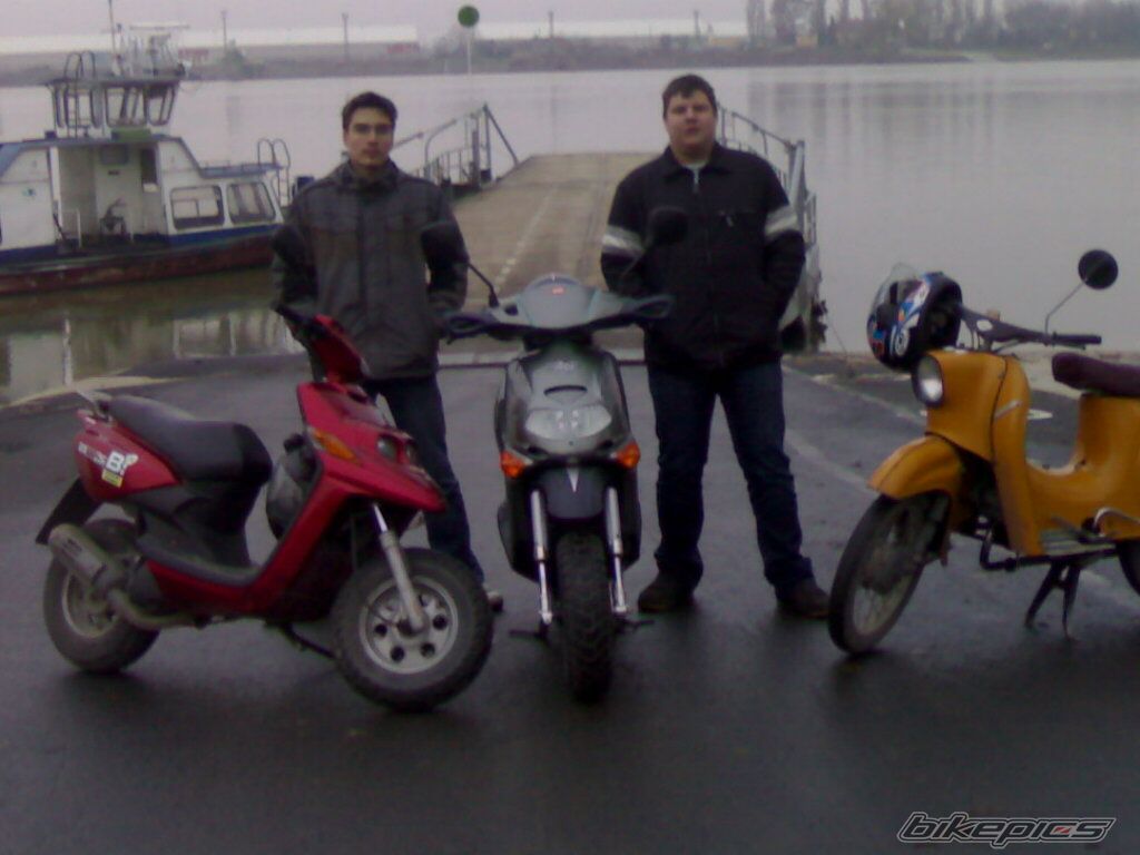 Photo 1444721