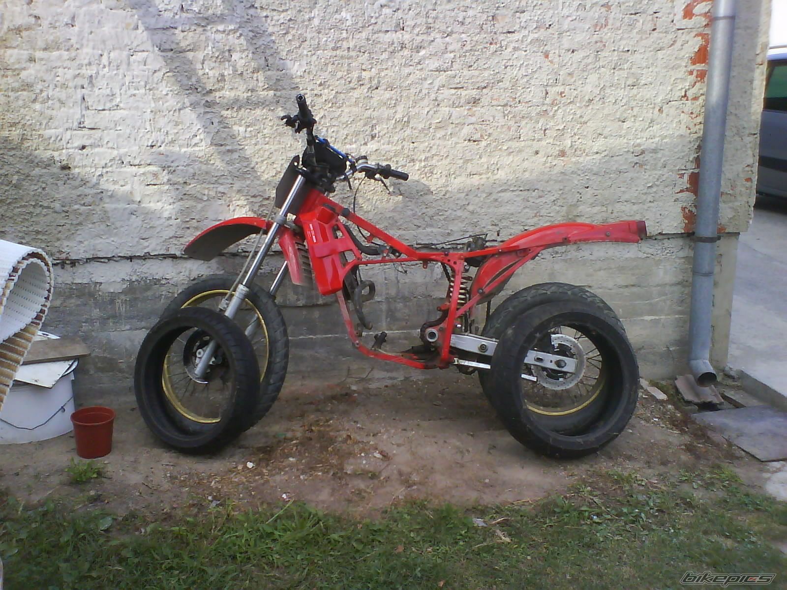 Photo 1445246
