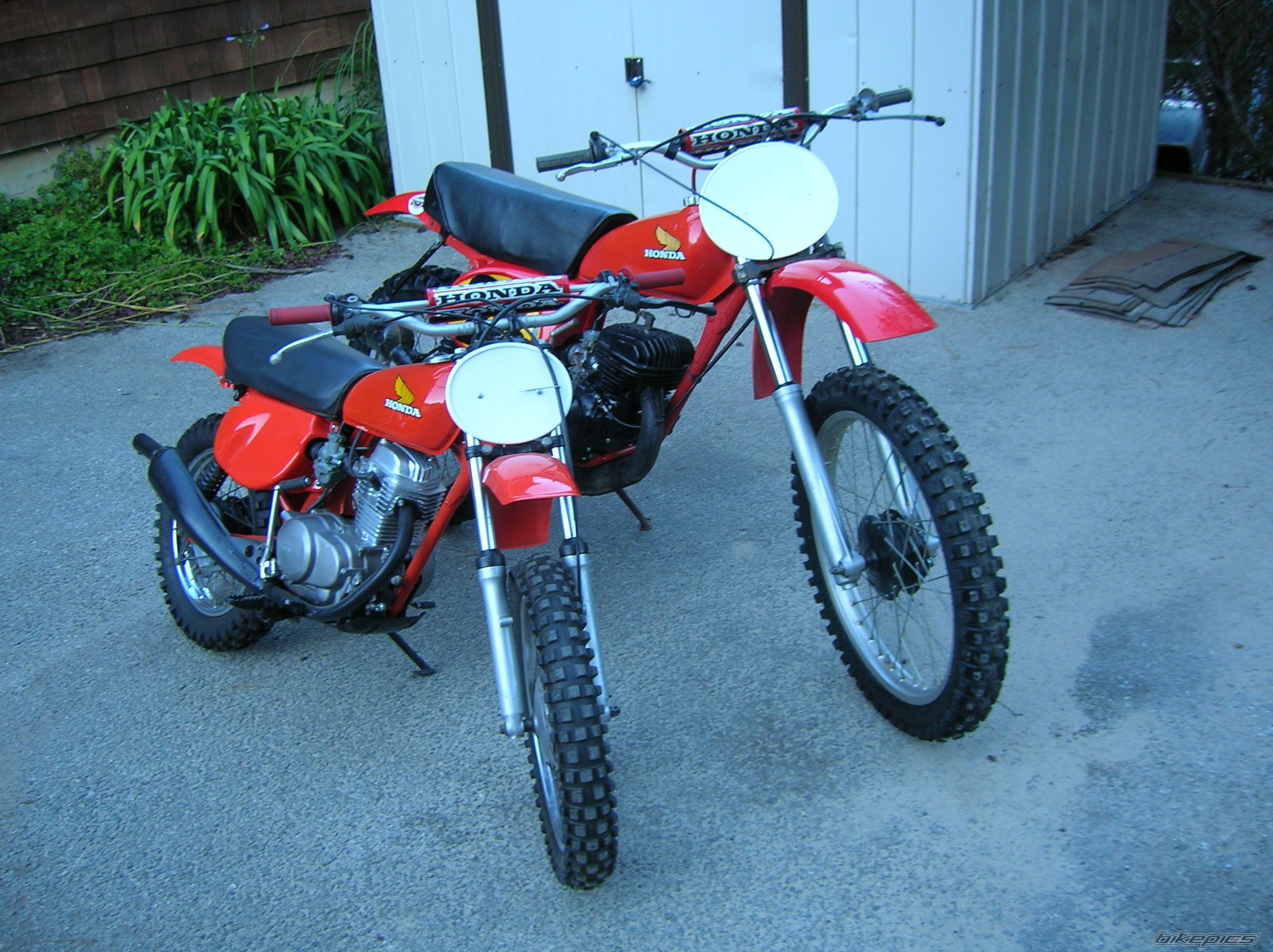 Photo 1445475