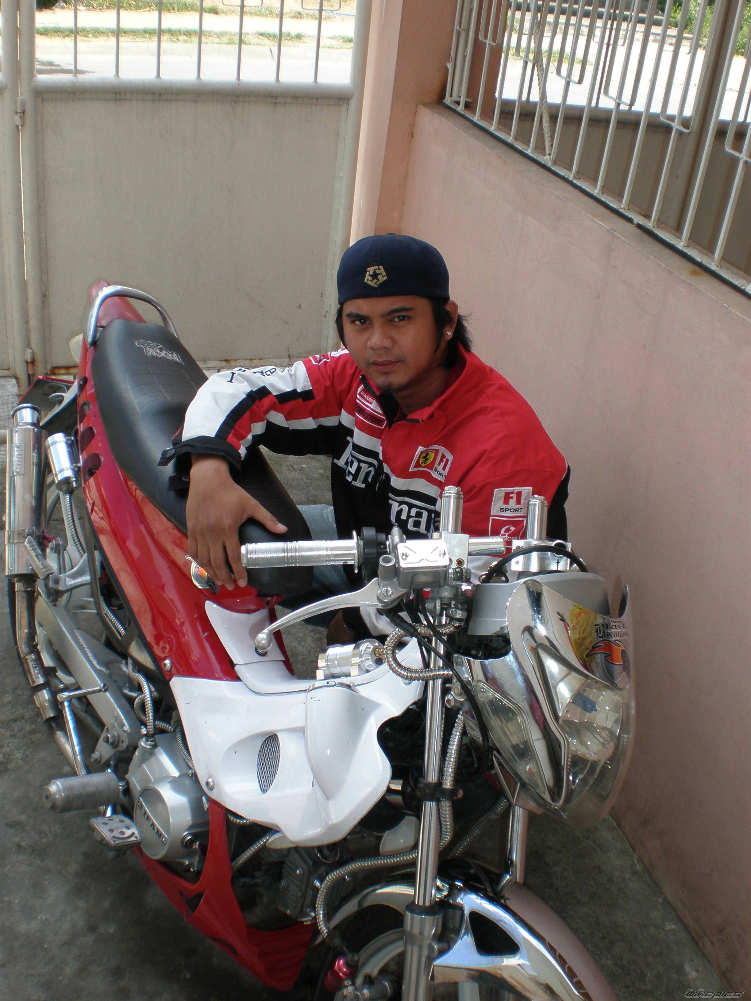 Photo 1446144