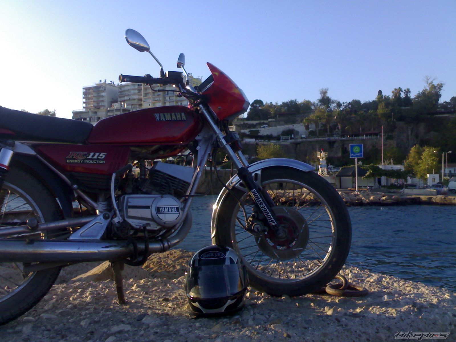 Photo 1446687