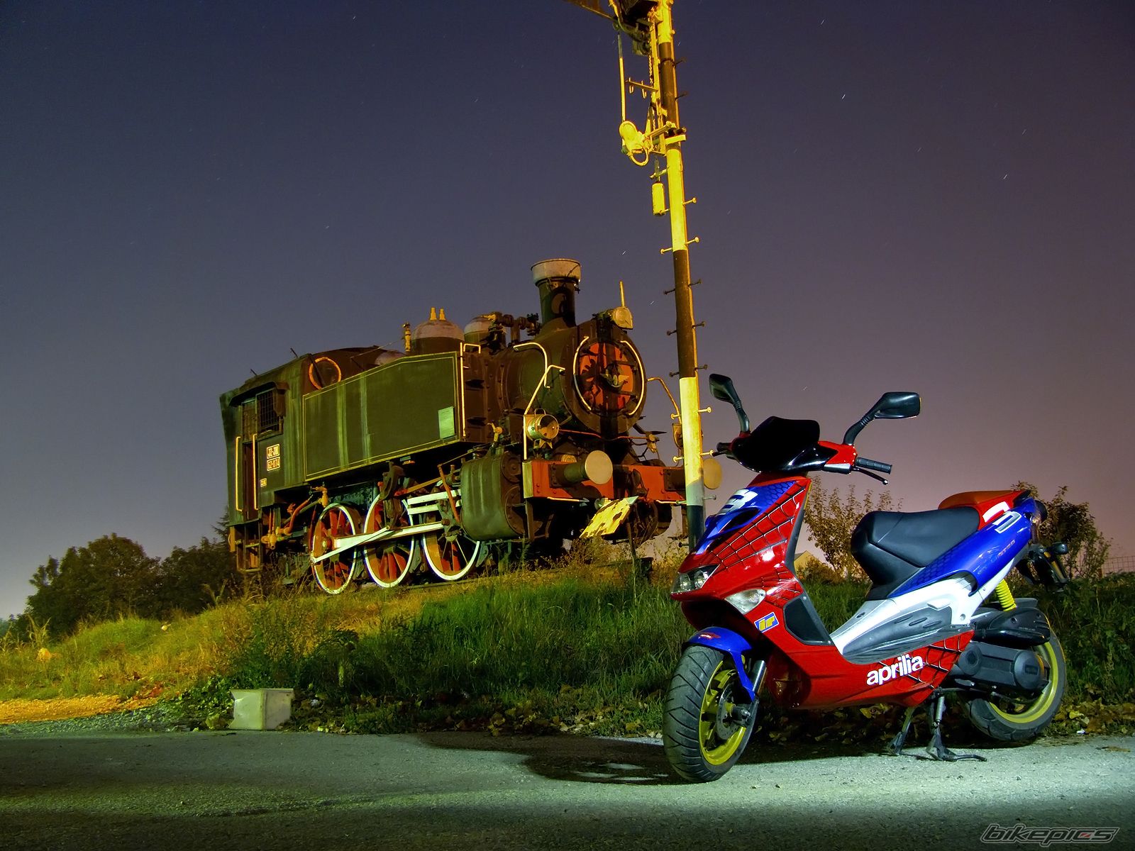 Photo 1446699