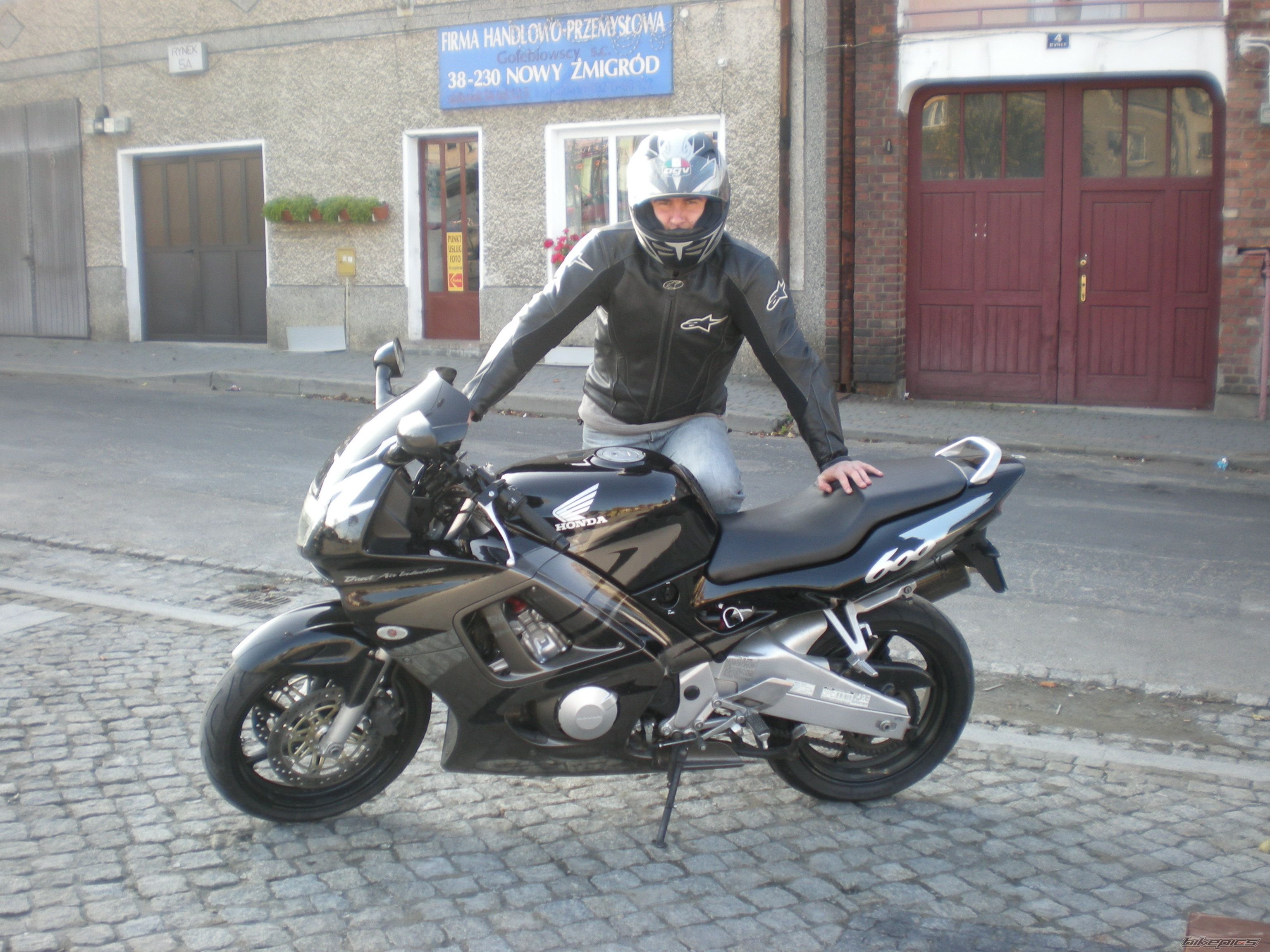 Photo 1446716