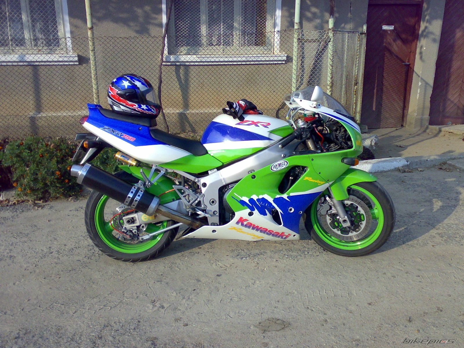Photo 1446763