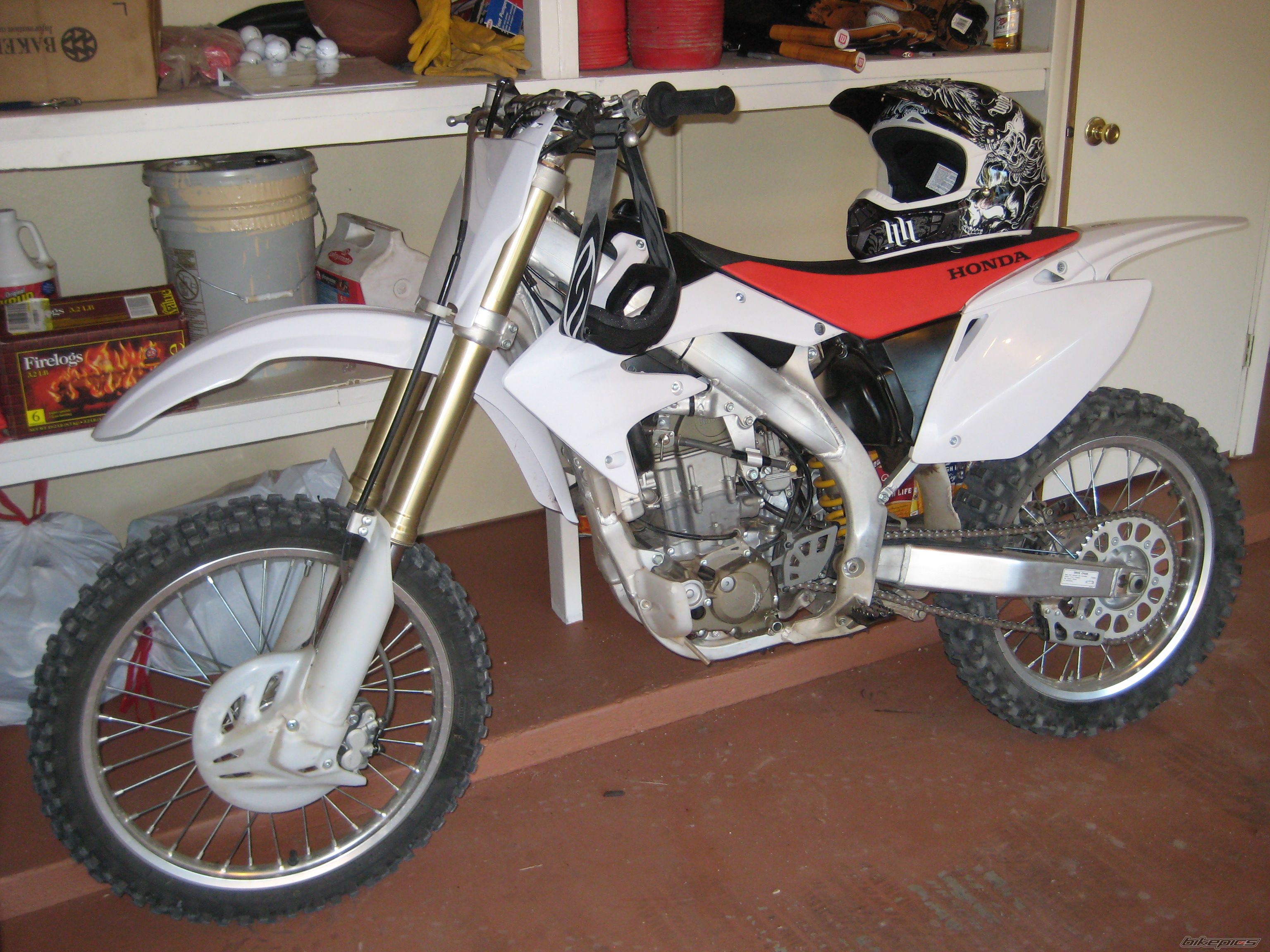 Photo 1446843