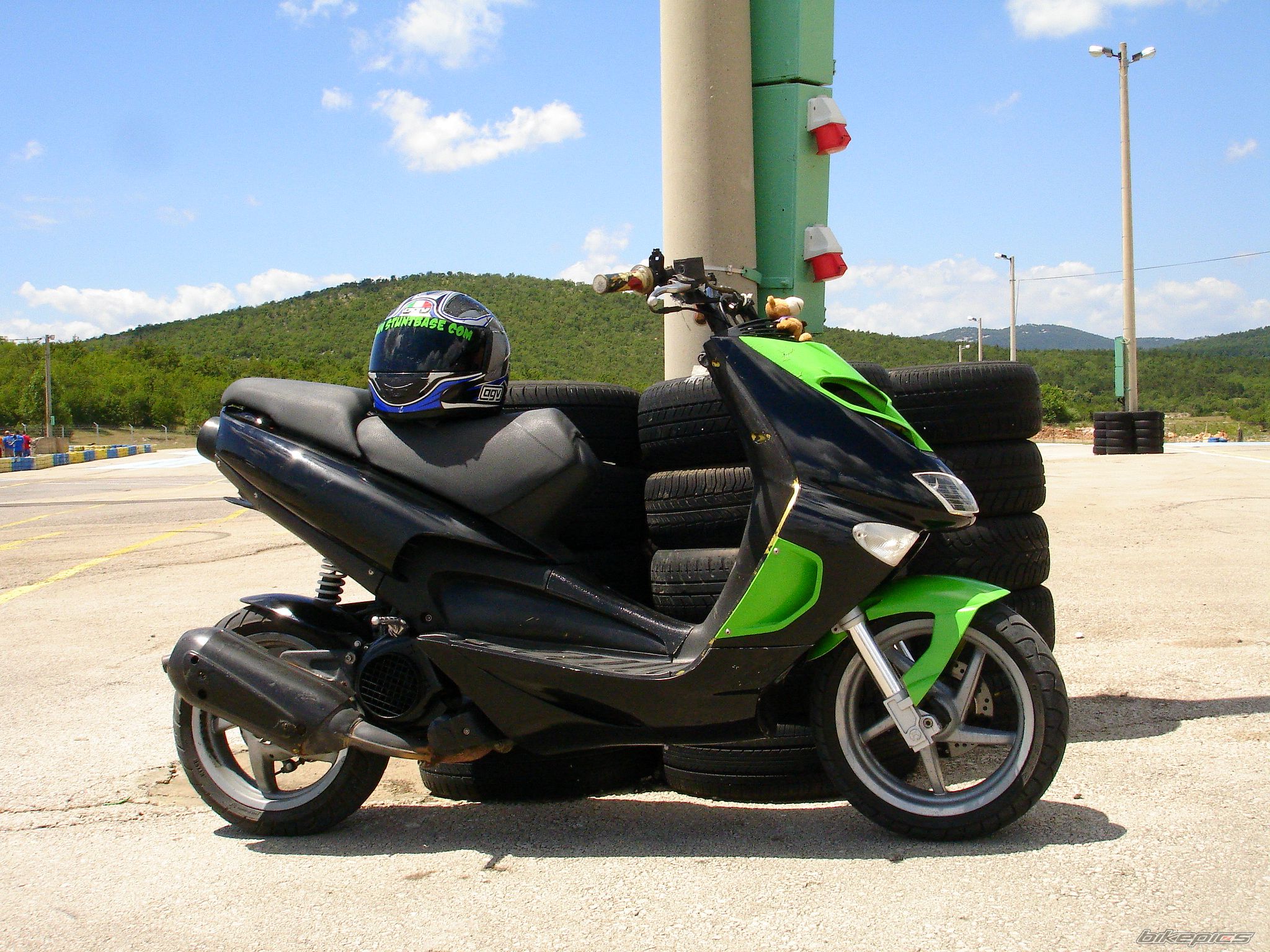 Photo 1449369