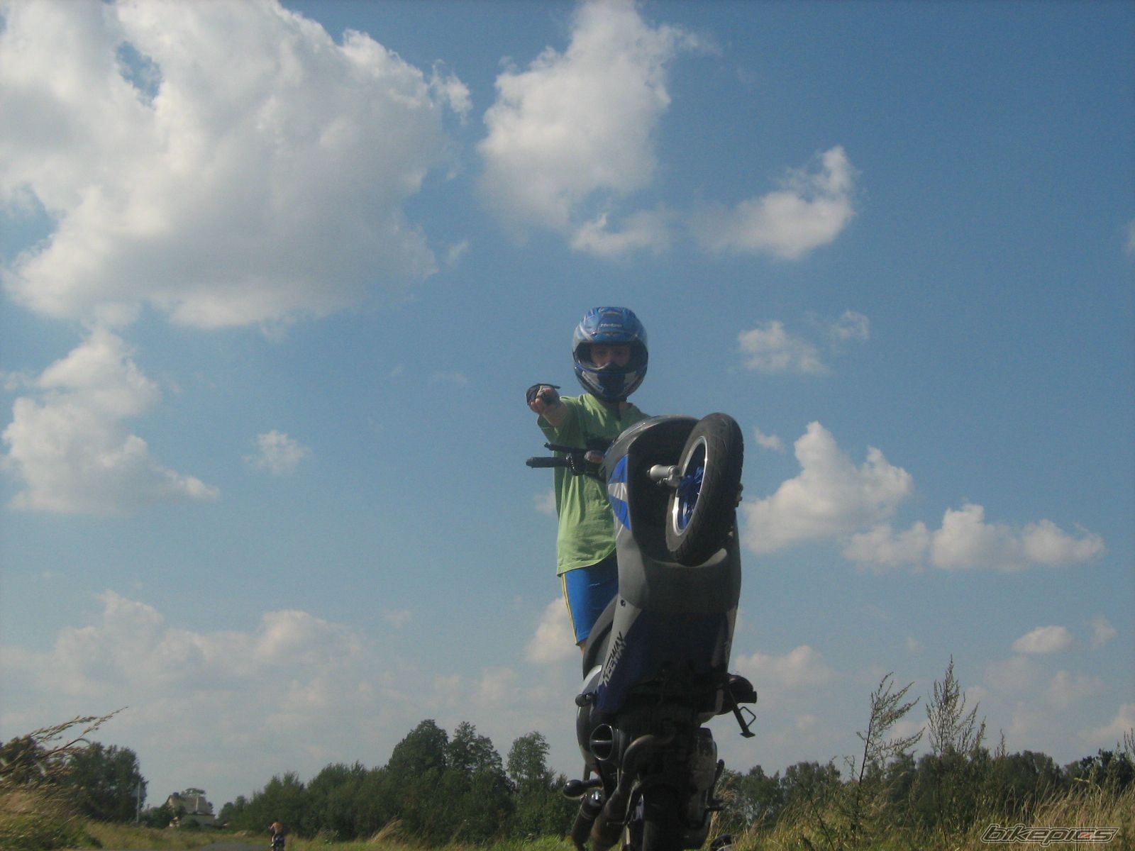 Bike Photo 1449435