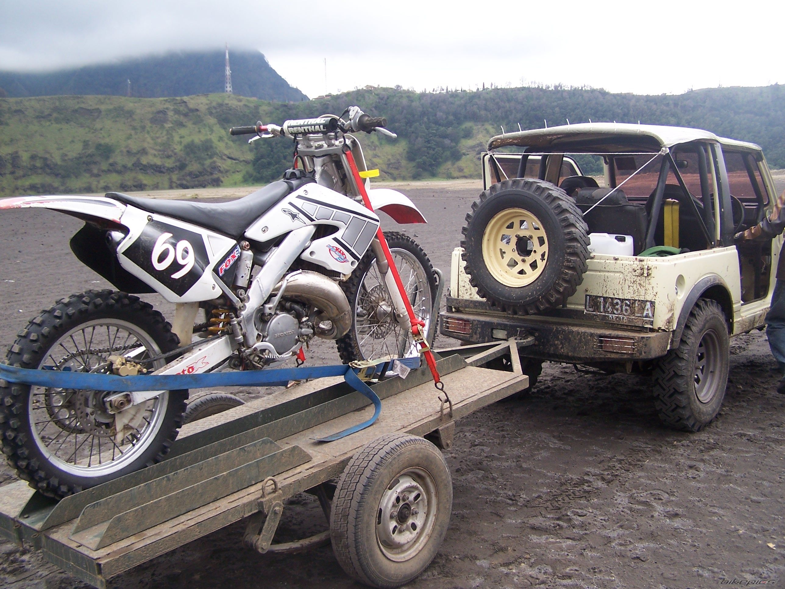 Photo 1449759