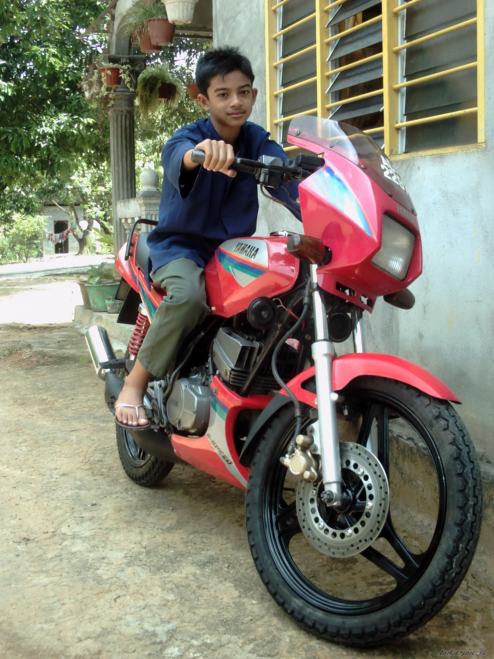 Photo 1449944