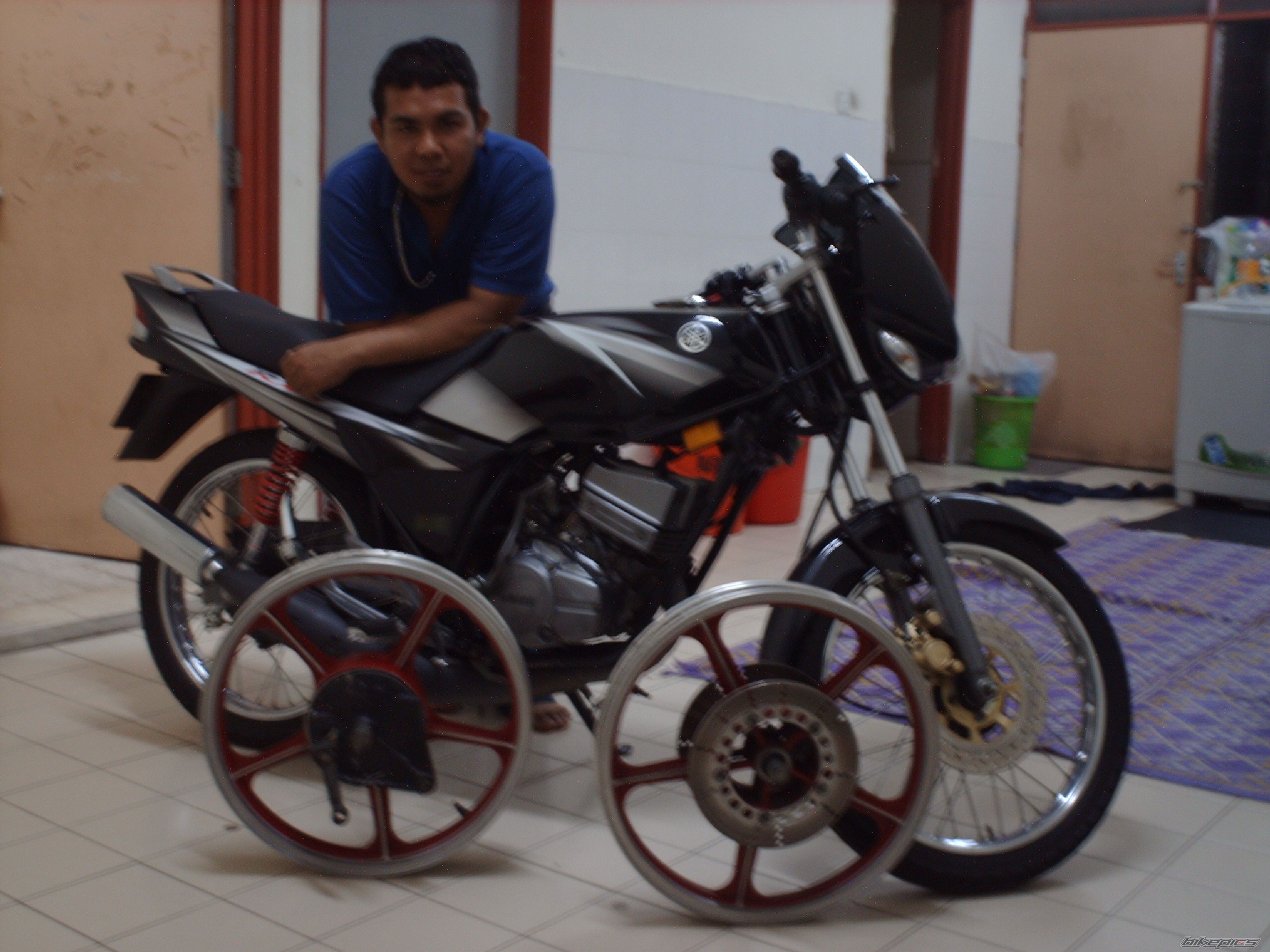 Photo 1449972