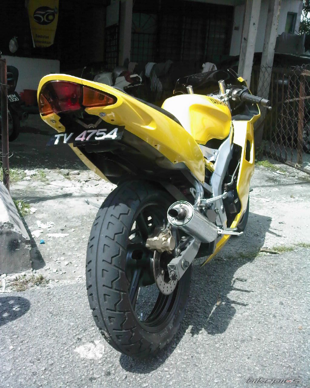 Photo 1449986